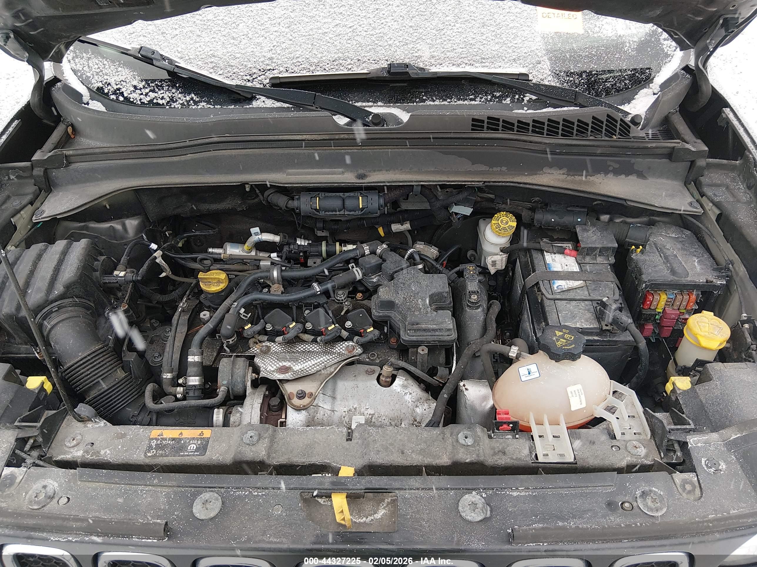 JEEP RENEGADE image 10