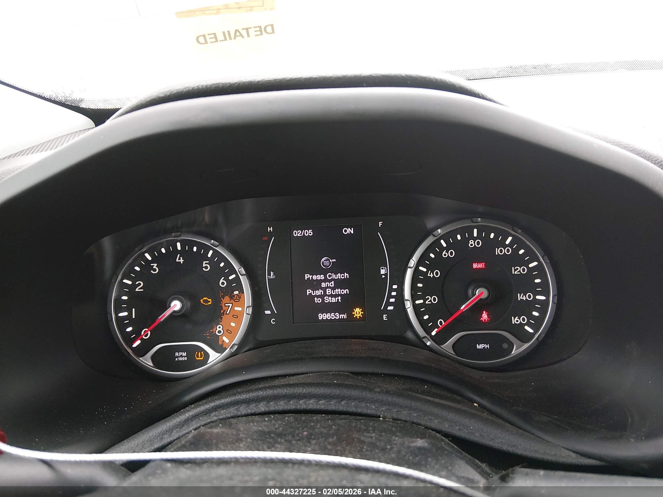 JEEP RENEGADE image 7