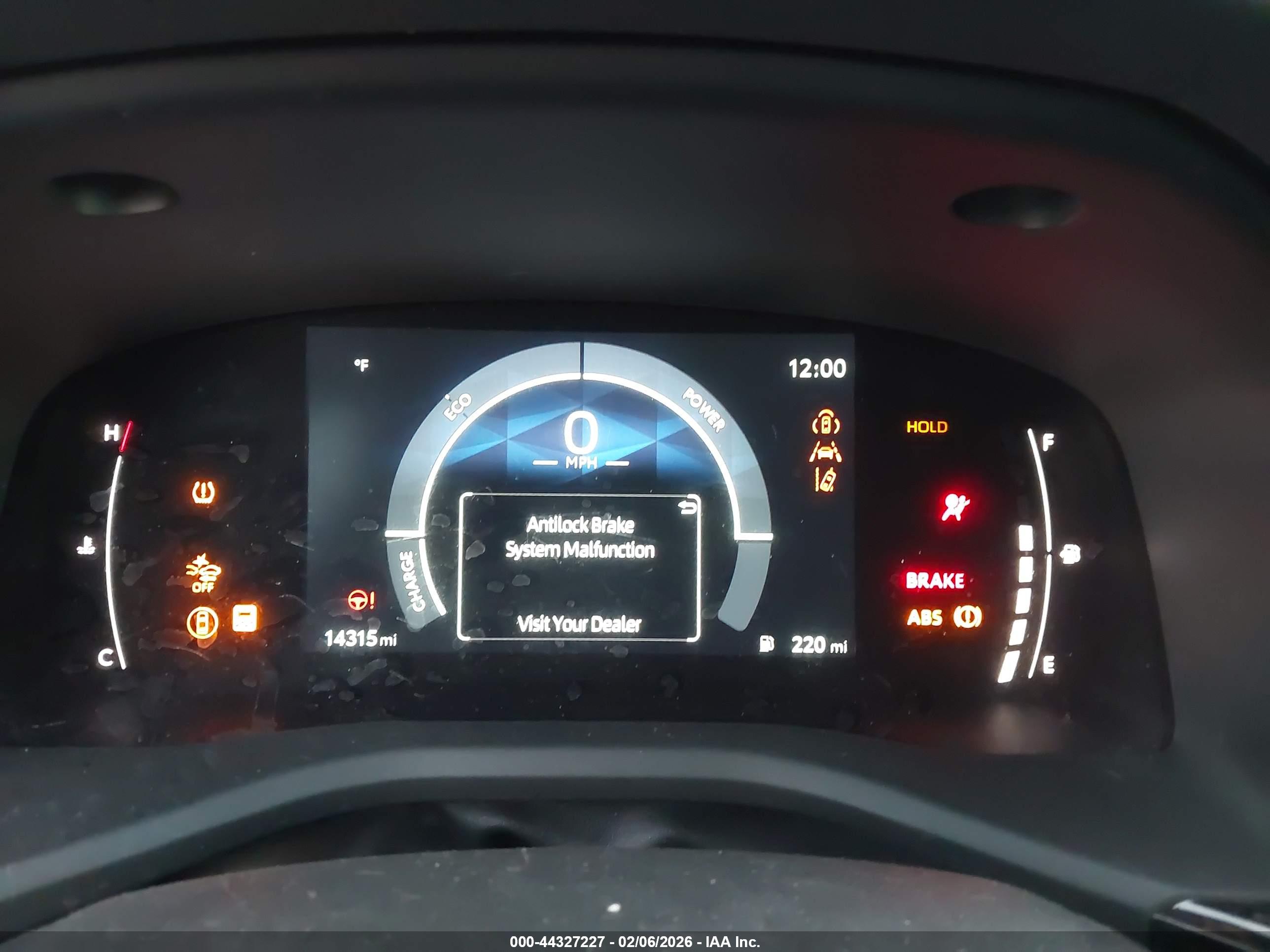 TOYOTA CAMRY image 7