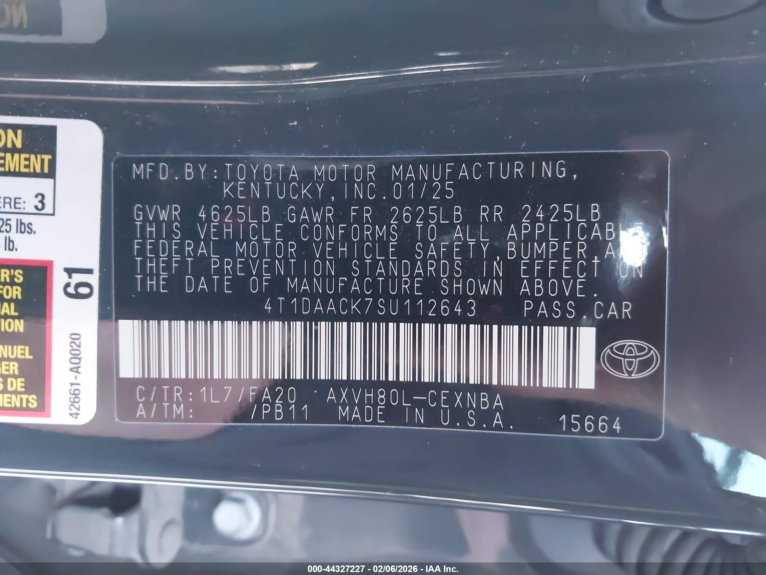 TOYOTA CAMRY image 9
