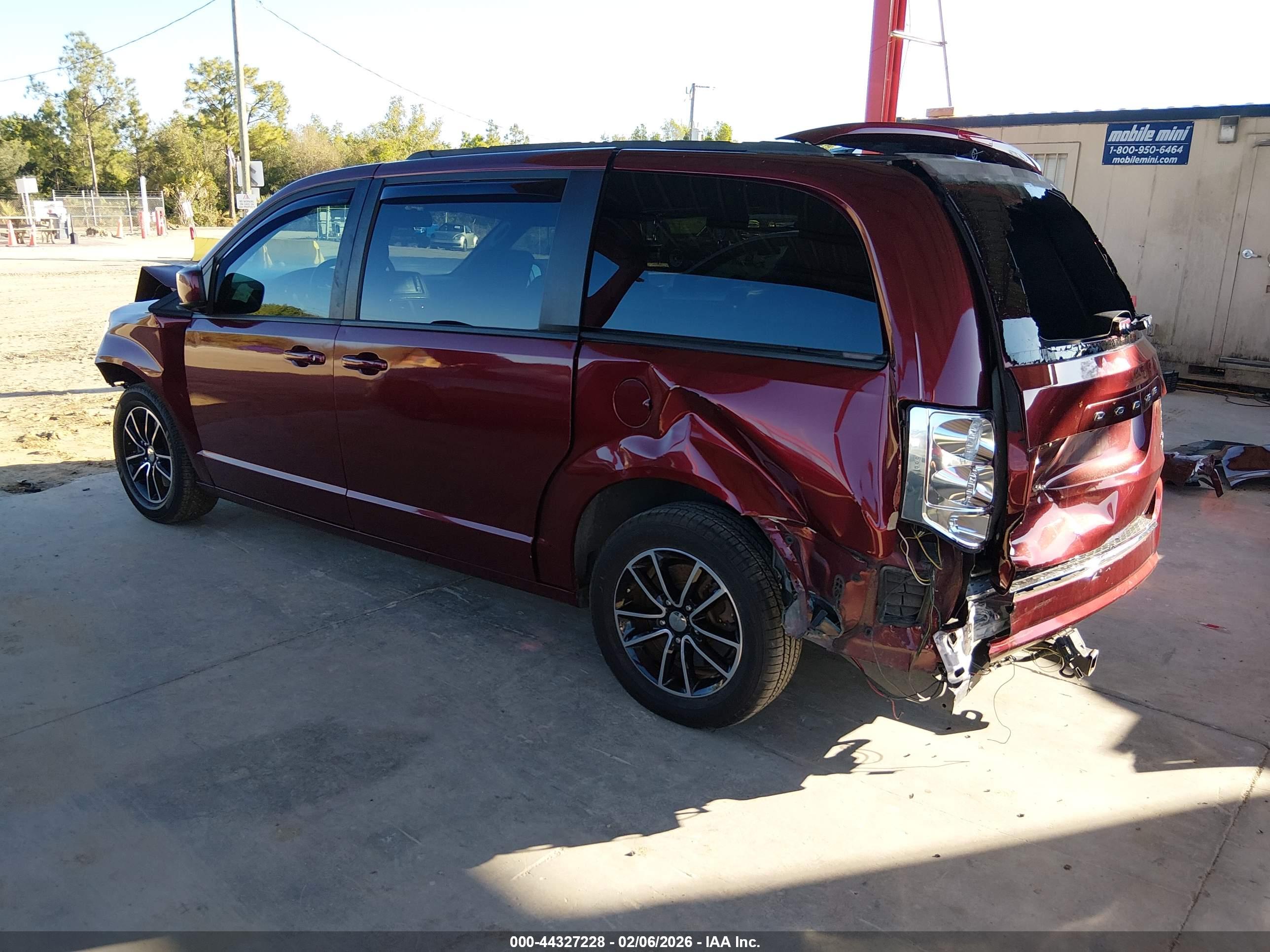 DODGE GRAND image 3