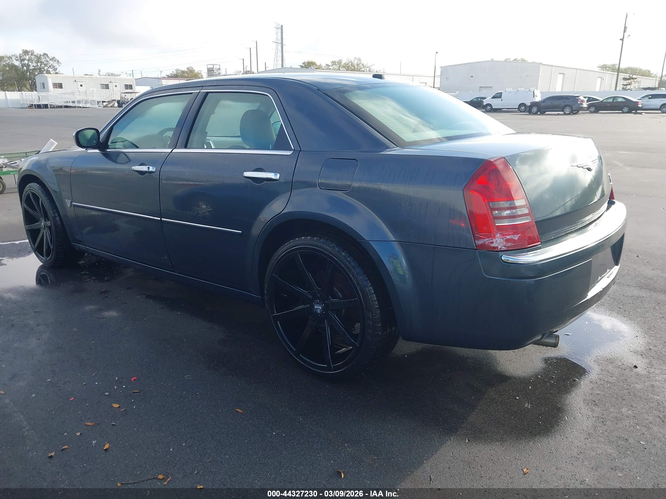 CHRYSLER 300C image 3