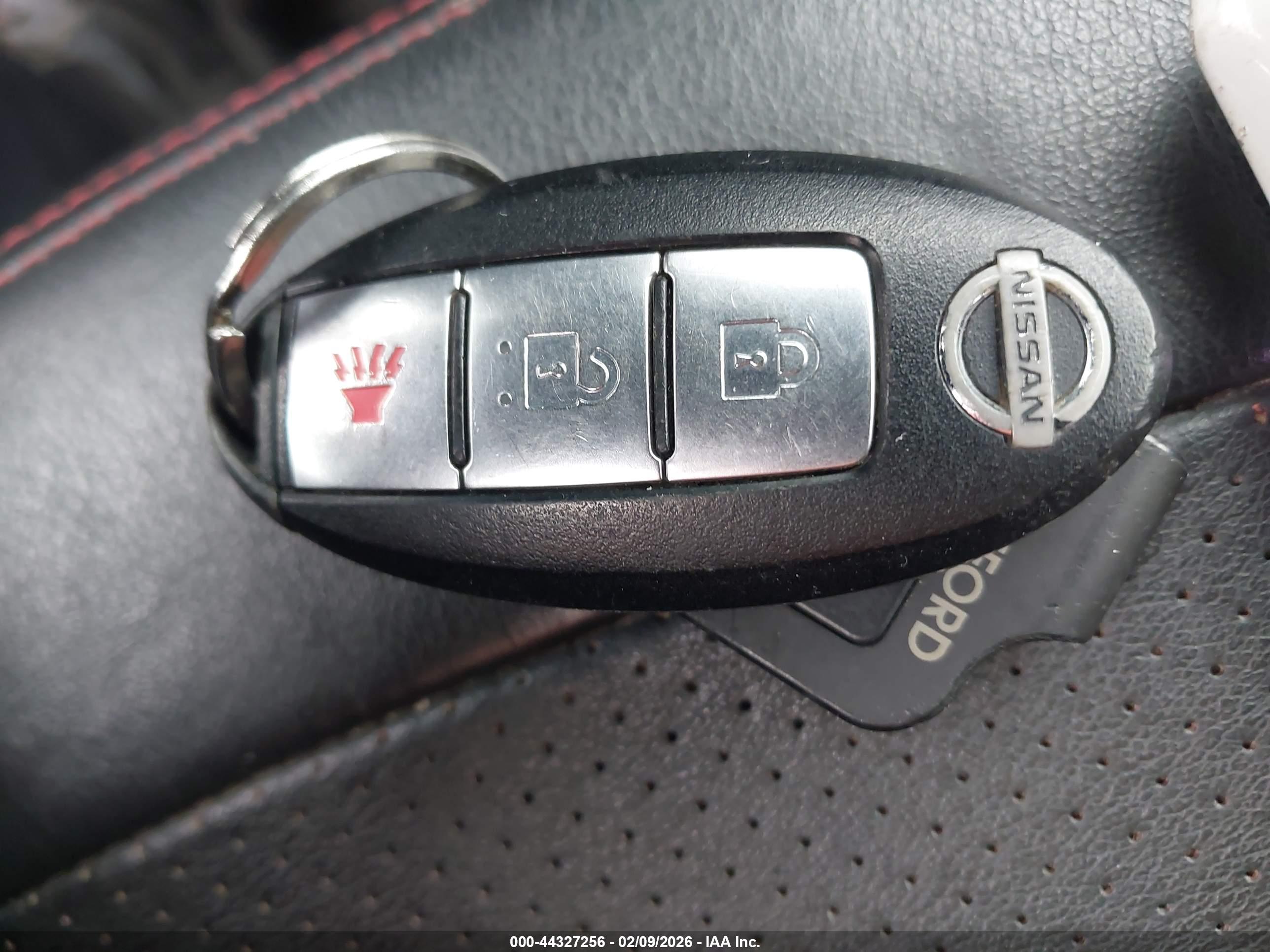 NISSAN ROGUE image 11