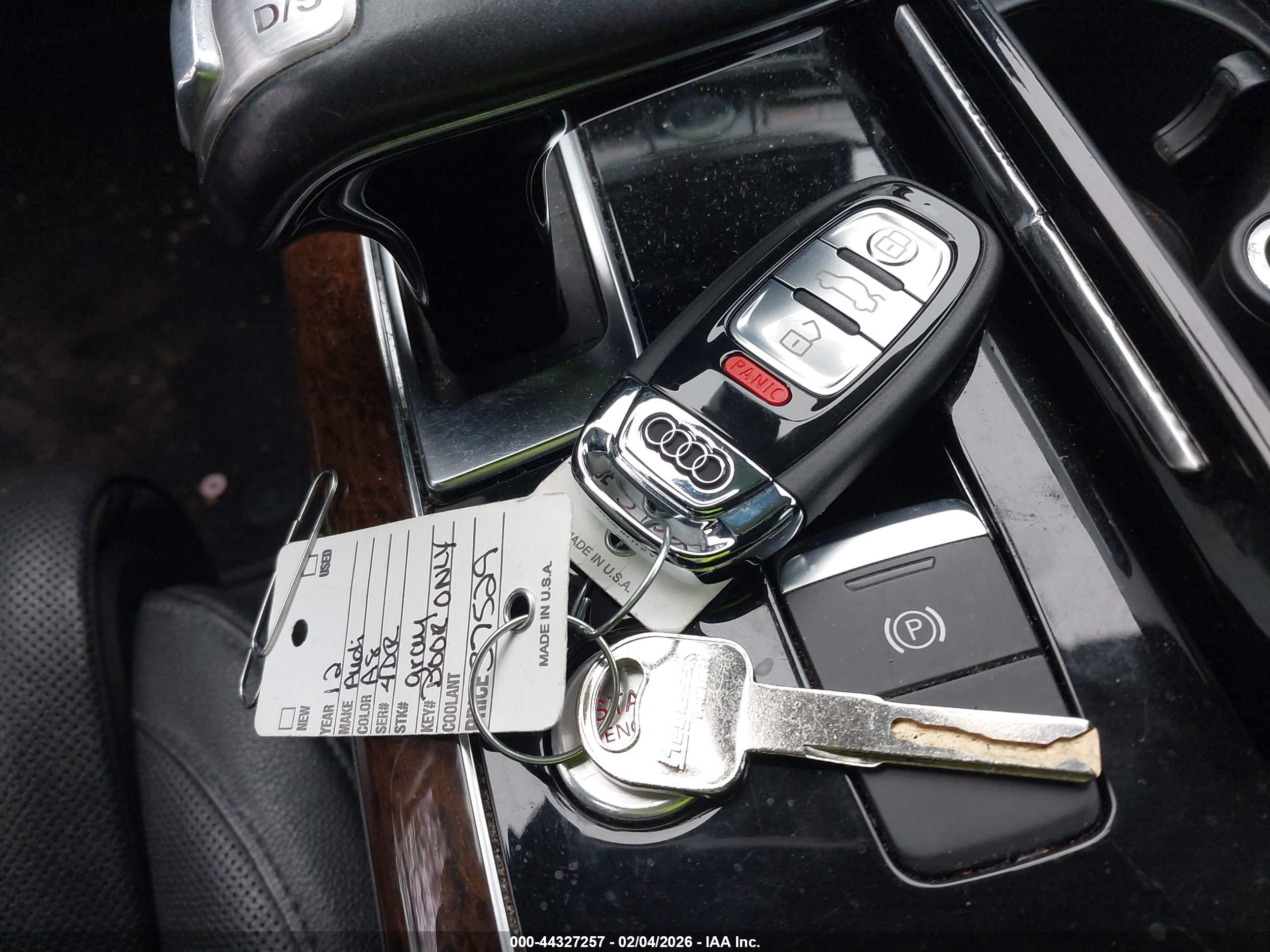 AUDI A8 image 11
