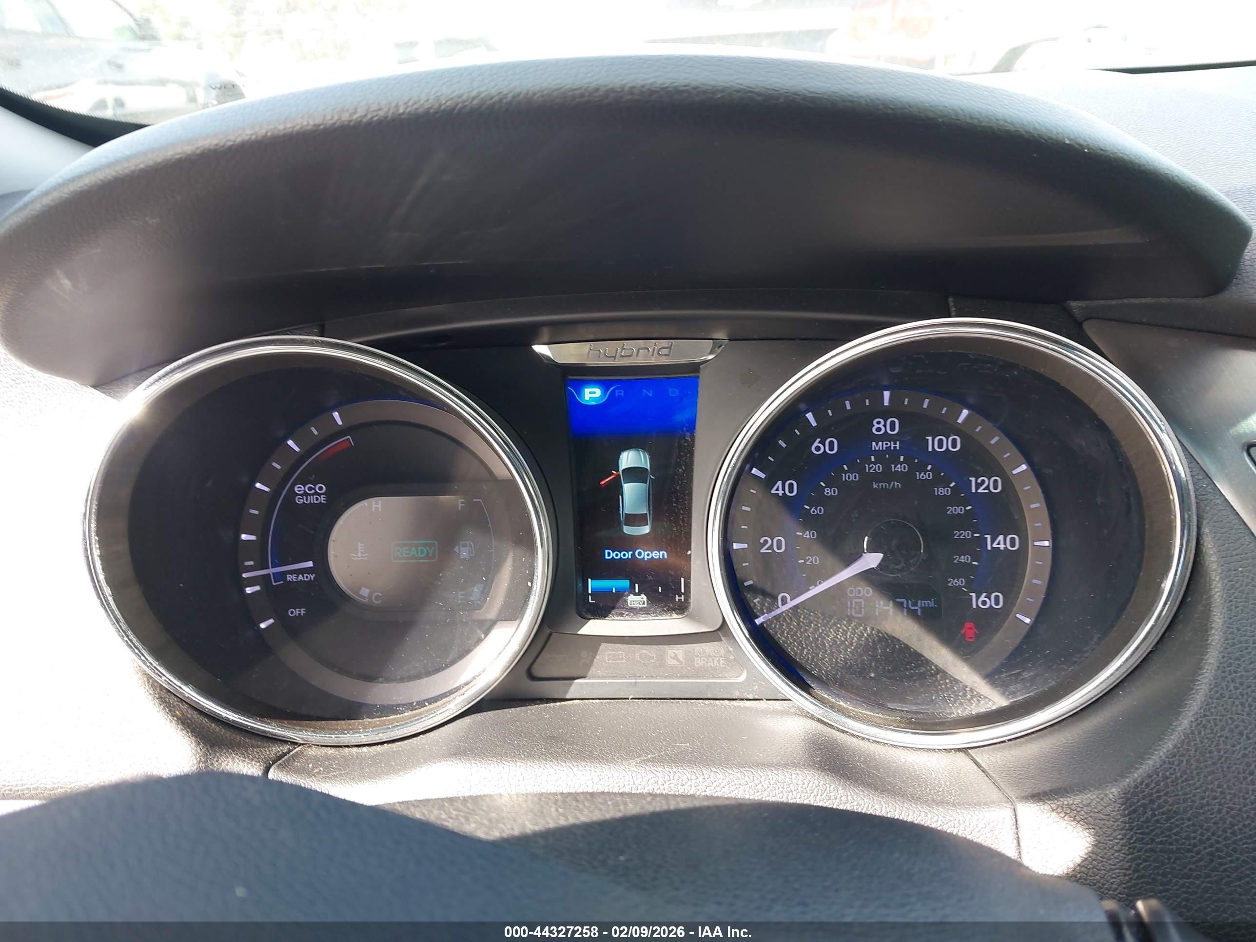 HYUNDAI SONATA image 7