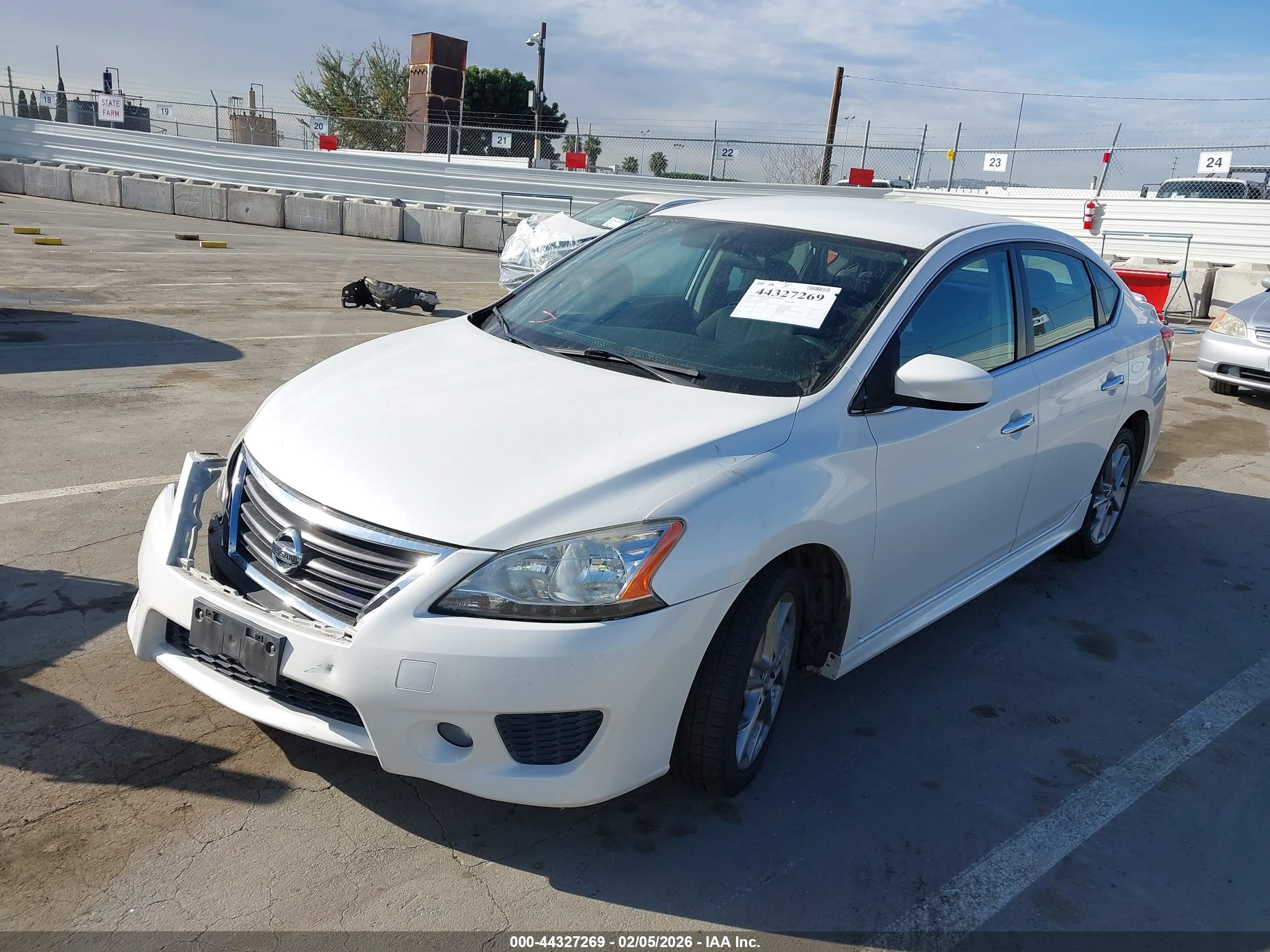 NISSAN SENTRA image 2