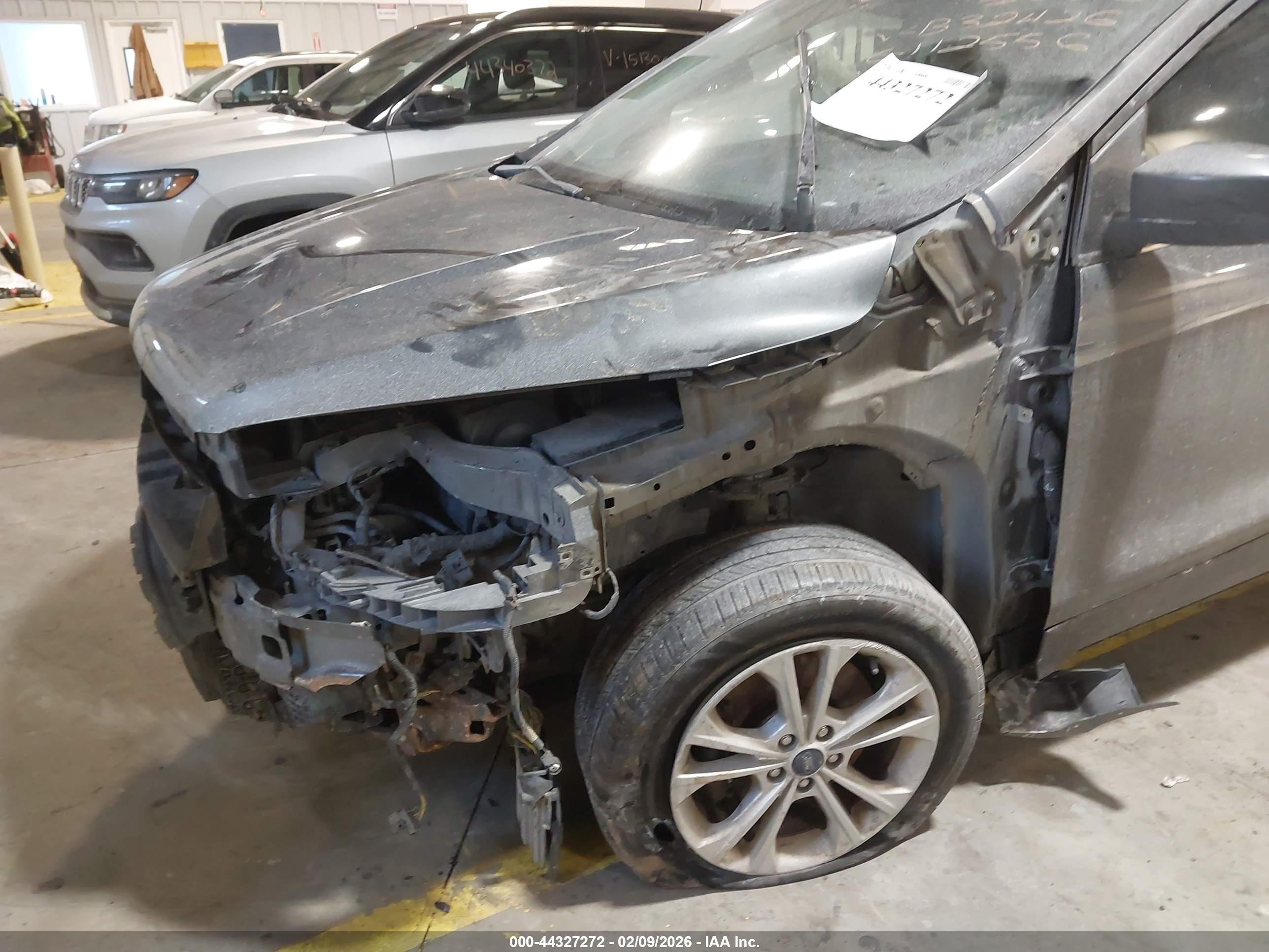FORD ESCAPE image 6