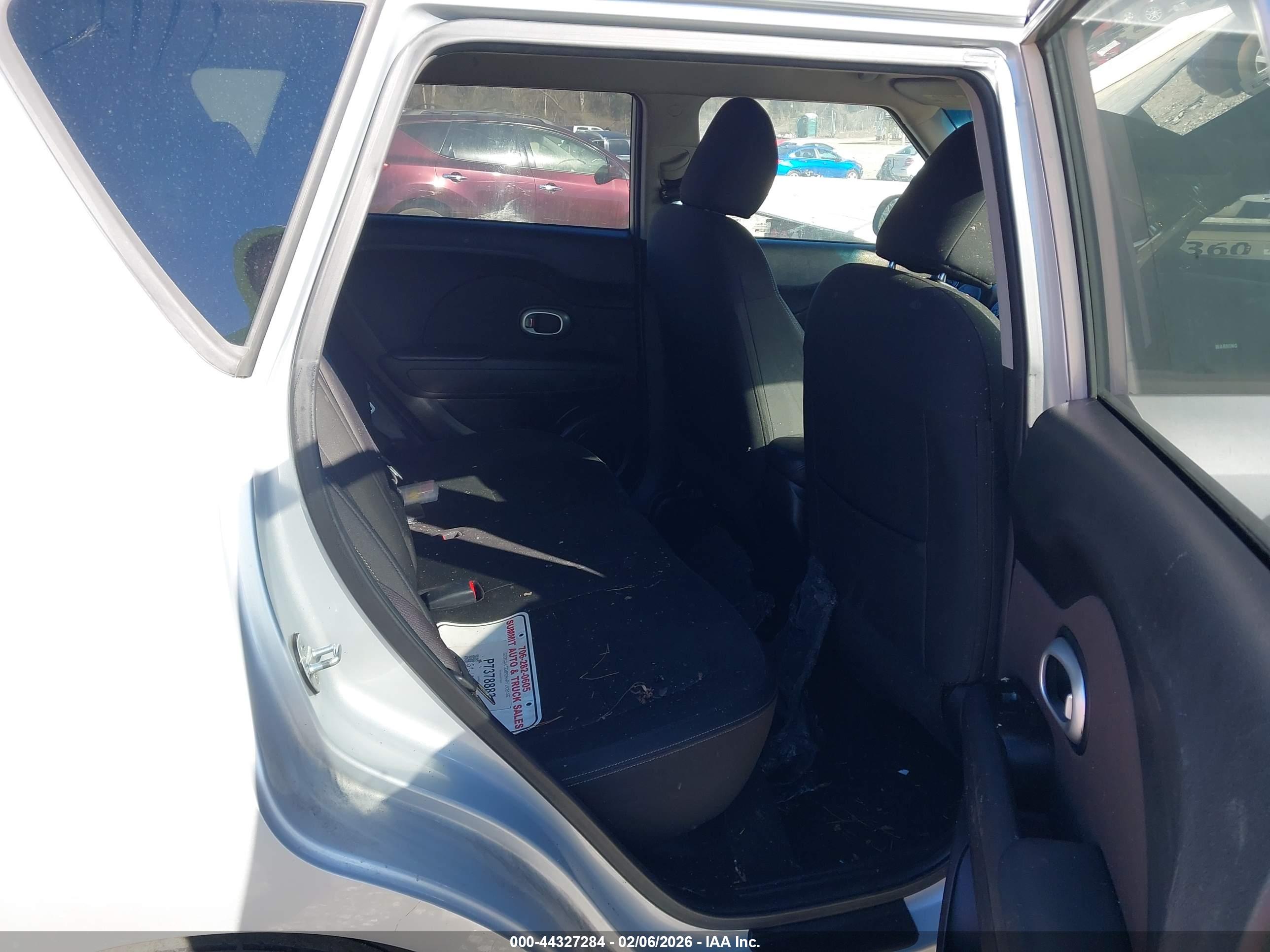 KIA SOUL image 8