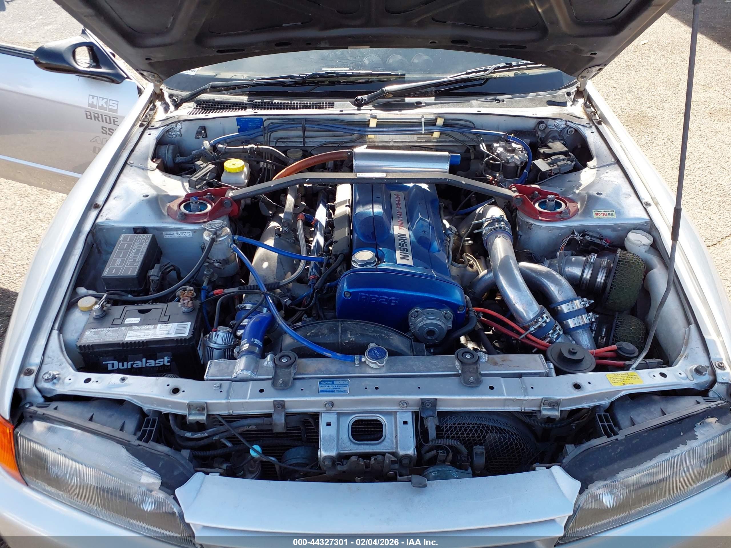 NISSAN SKYLINE image 10