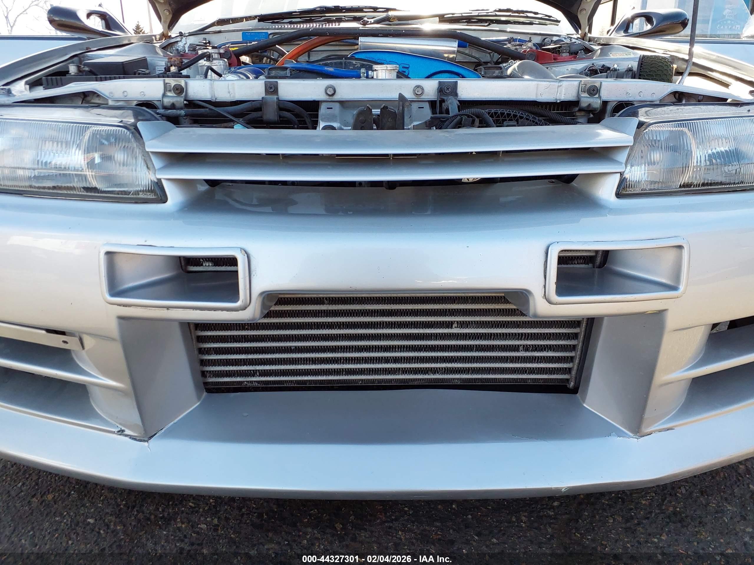 NISSAN SKYLINE image 6