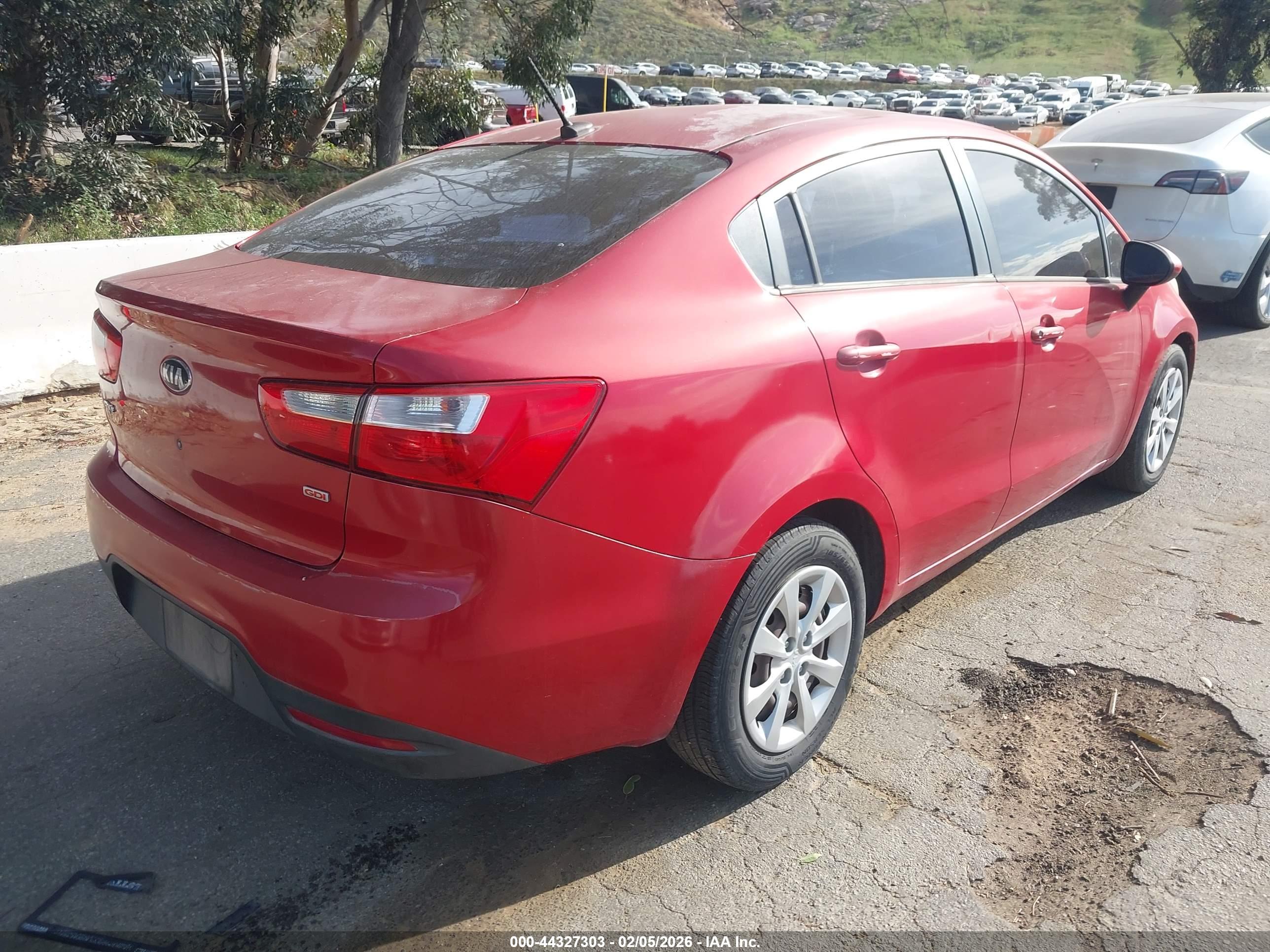 KIA RIO image 4