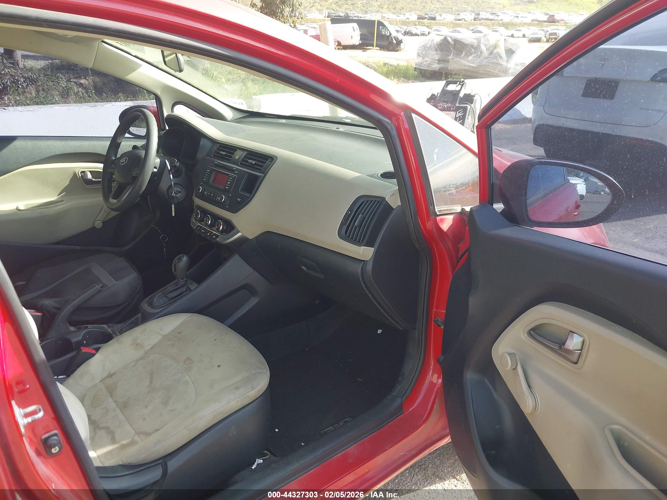 KIA RIO image 5