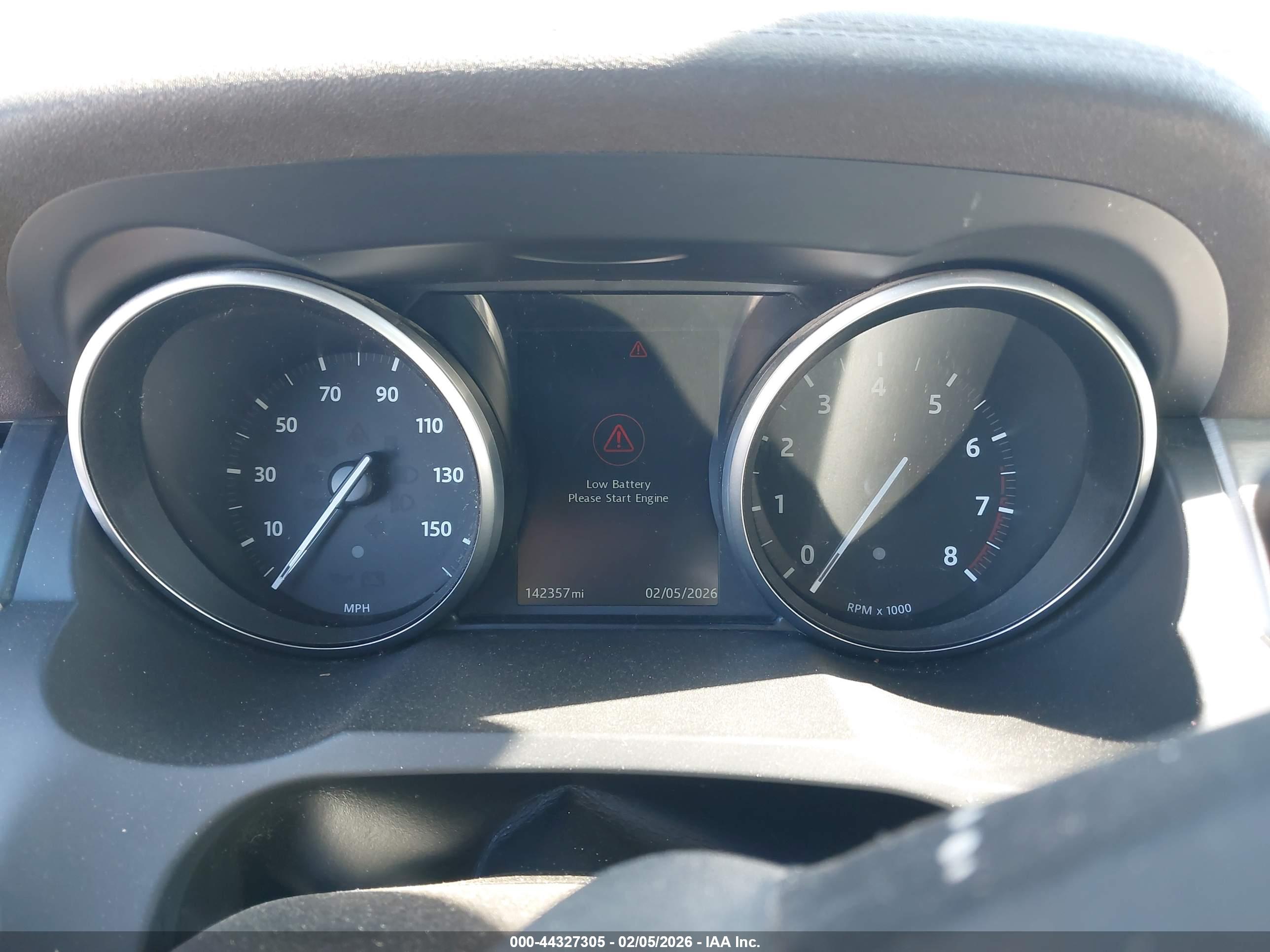 LAND ROVER image 7