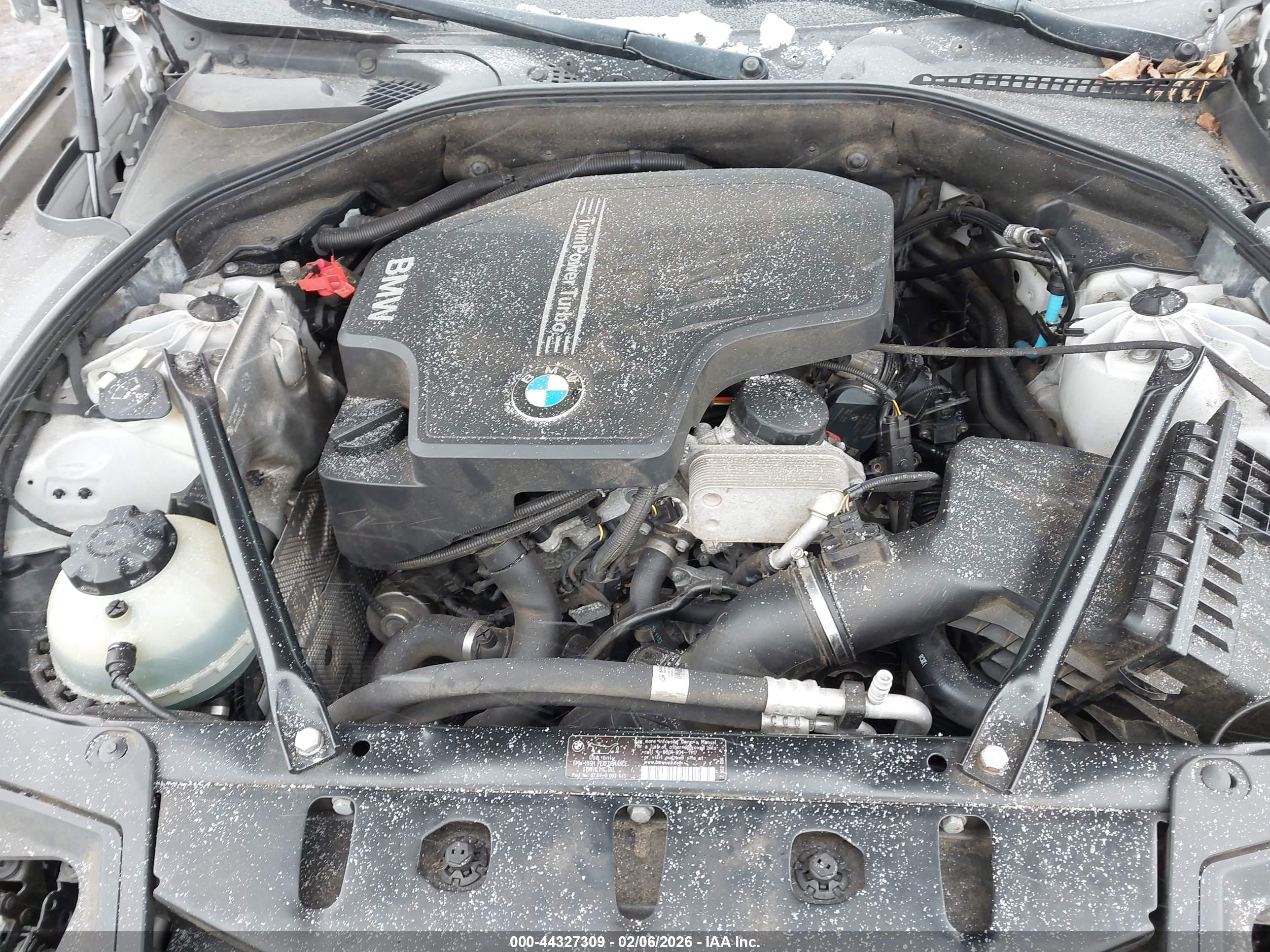 BMW 528I image 10