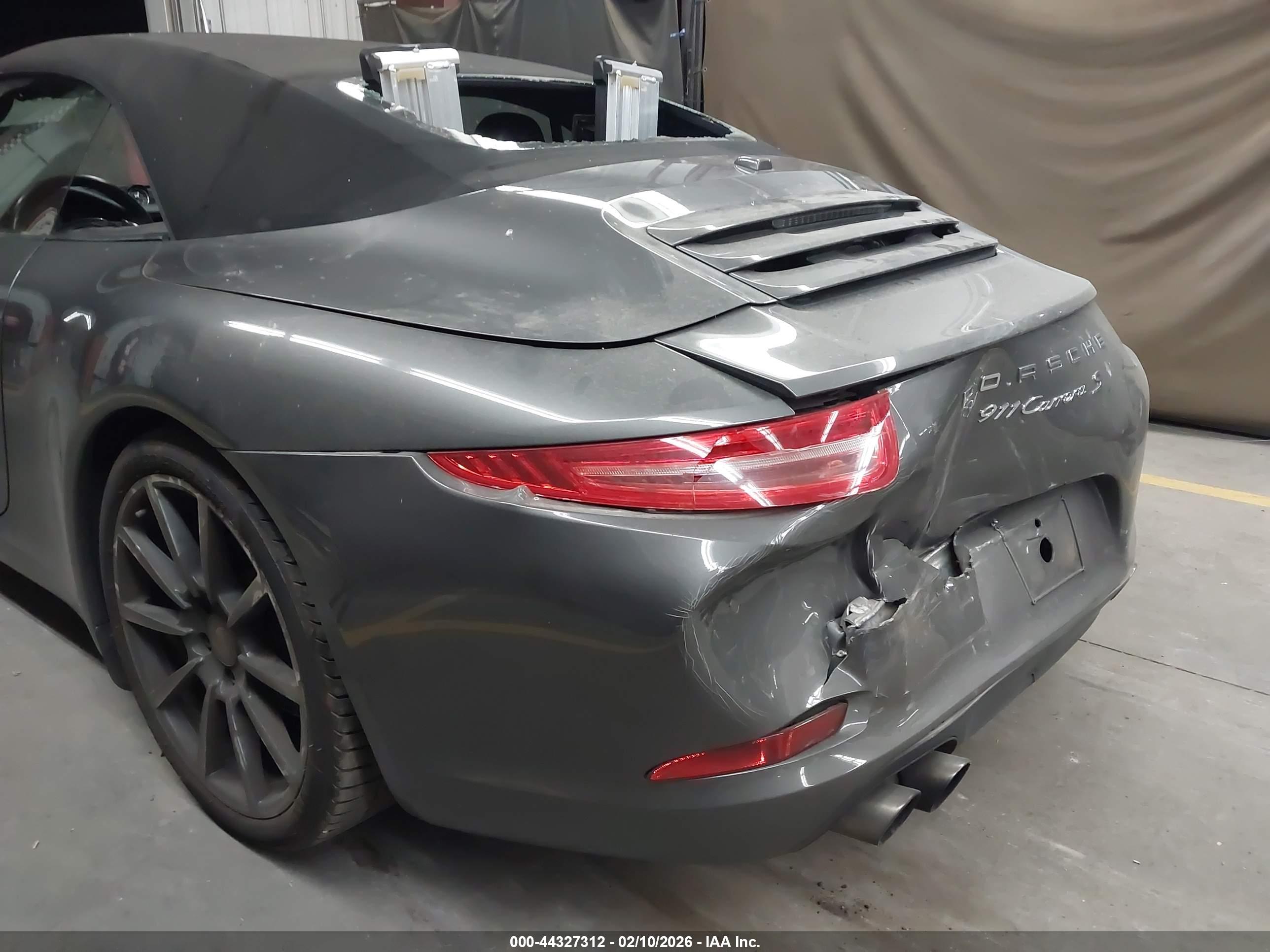 PORSCHE 911 image 6