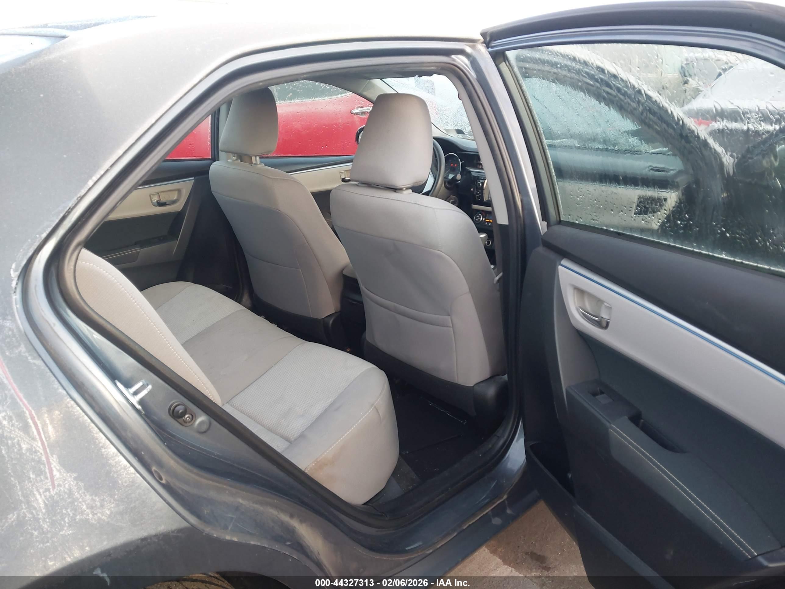 TOYOTA COROLLA image 8