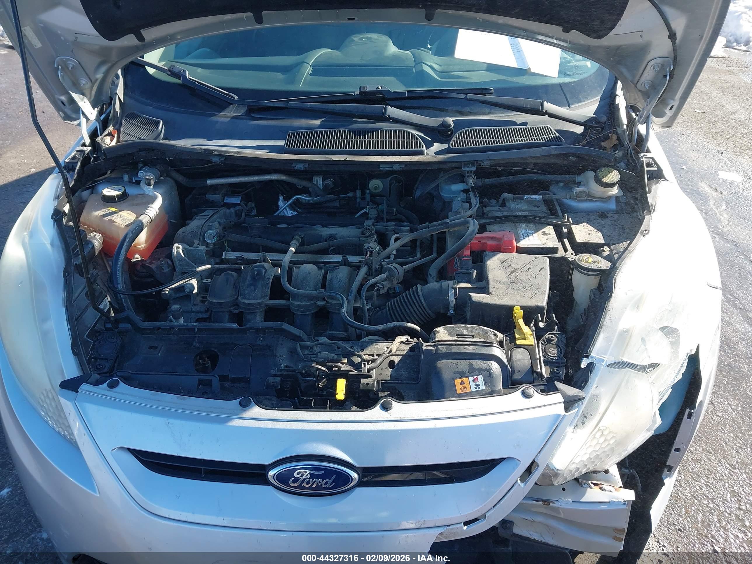 FORD FIESTA image 10