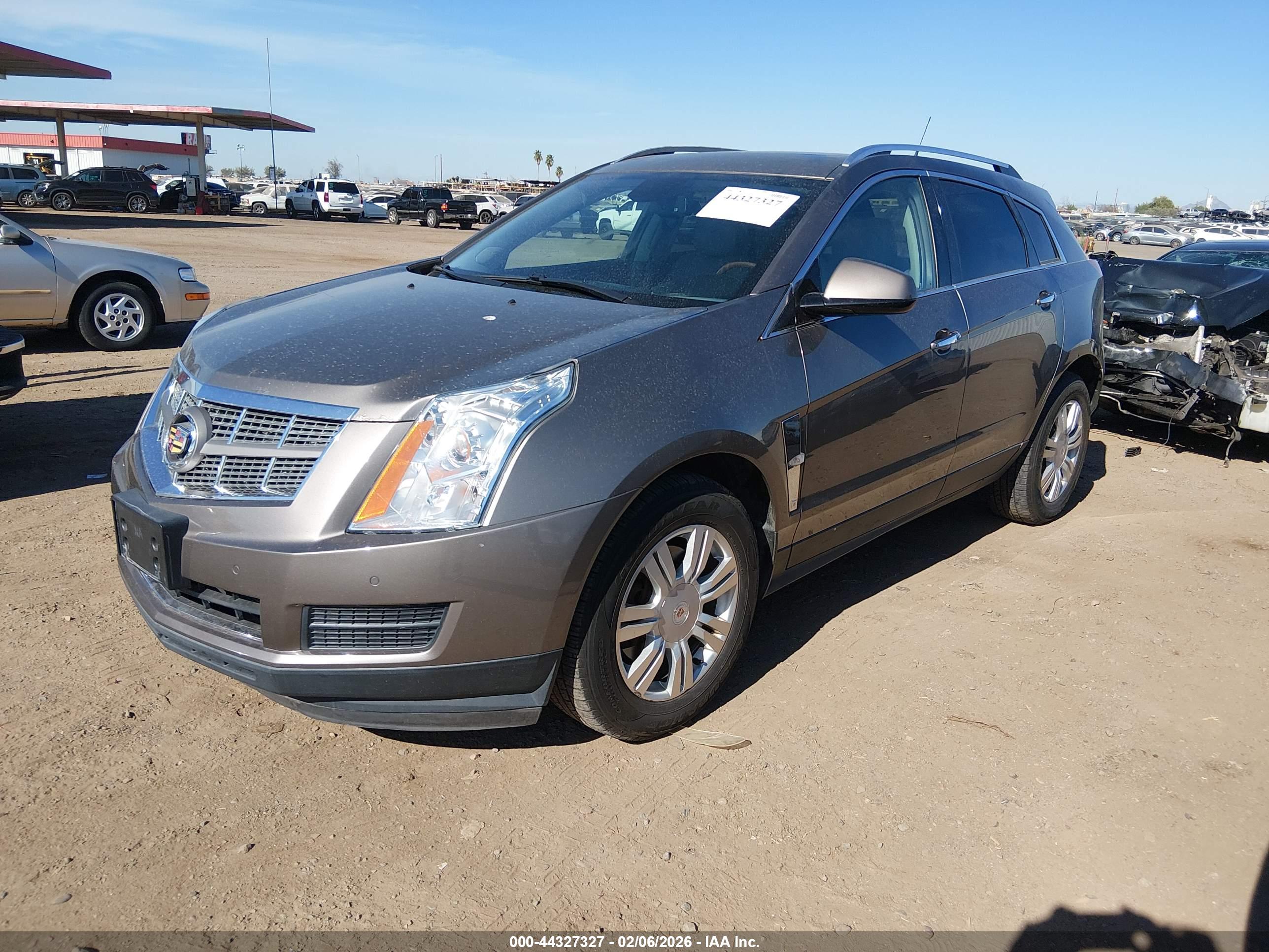 CADILLAC SRX image 2