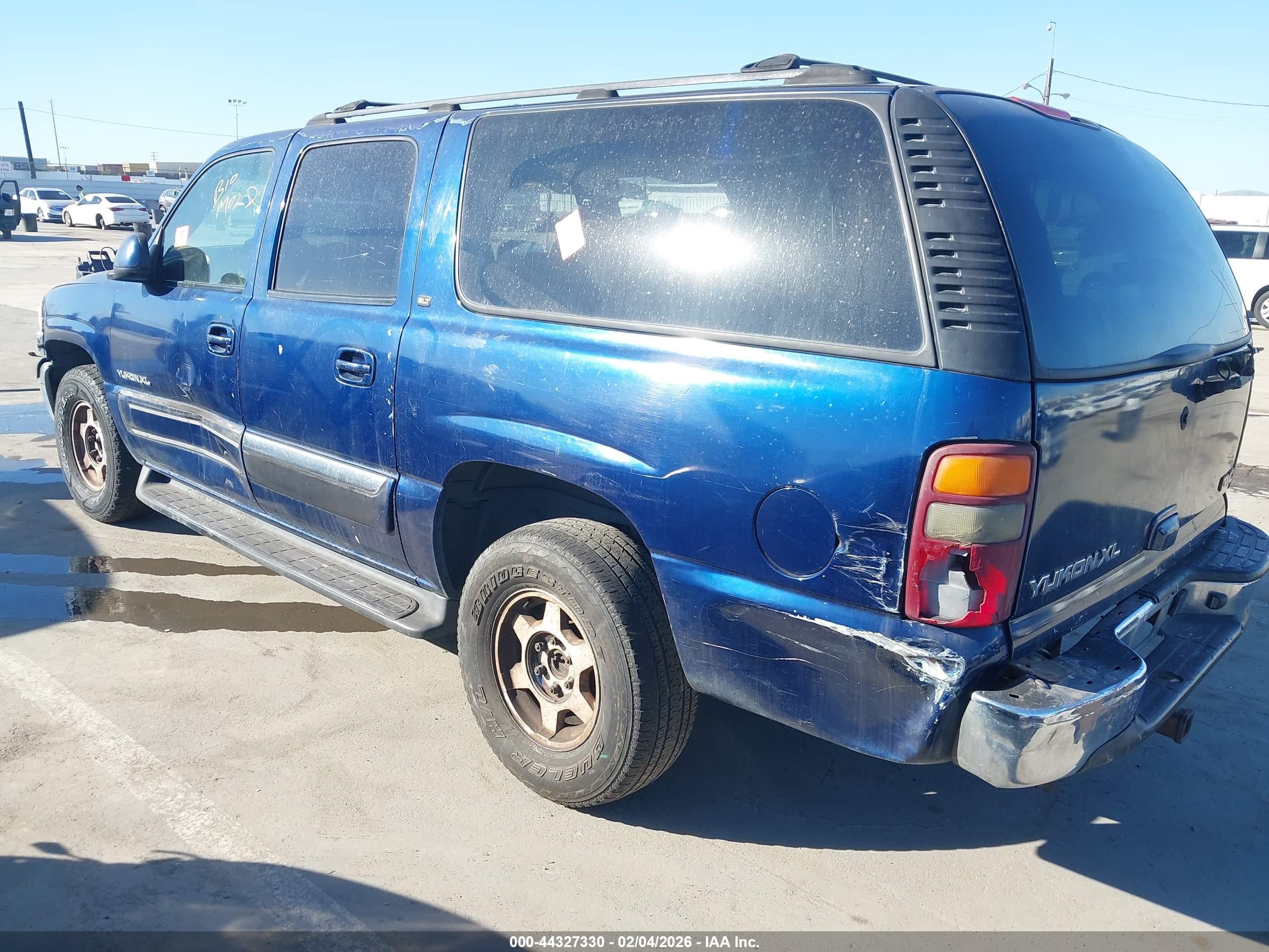 GMC YUKON image 3