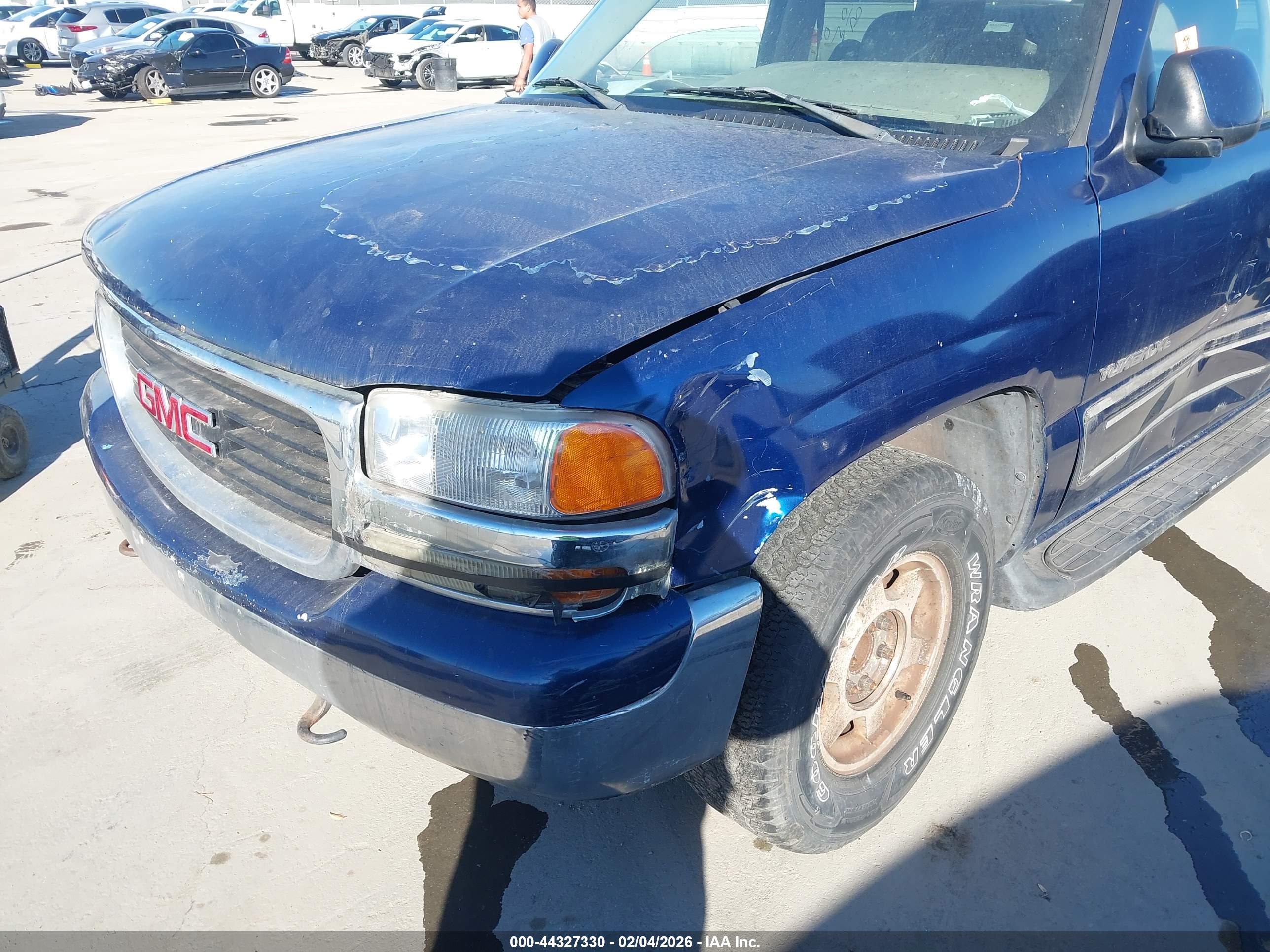 GMC YUKON image 6