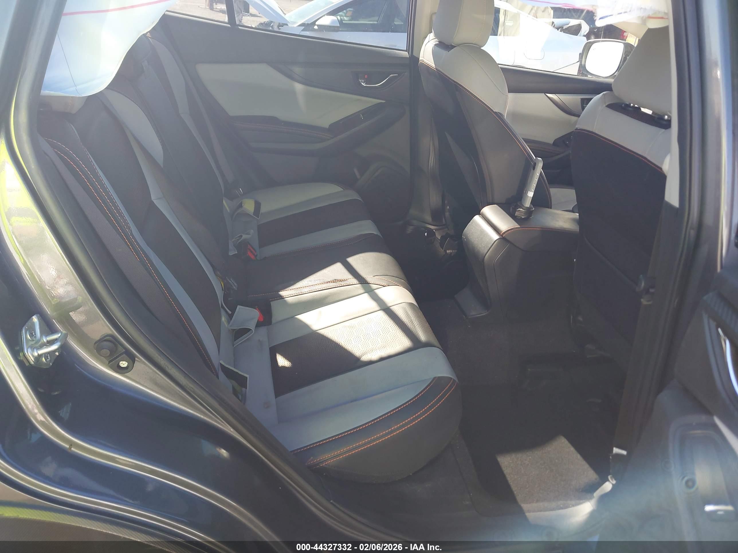 SUBARU CROSSTREK image 8
