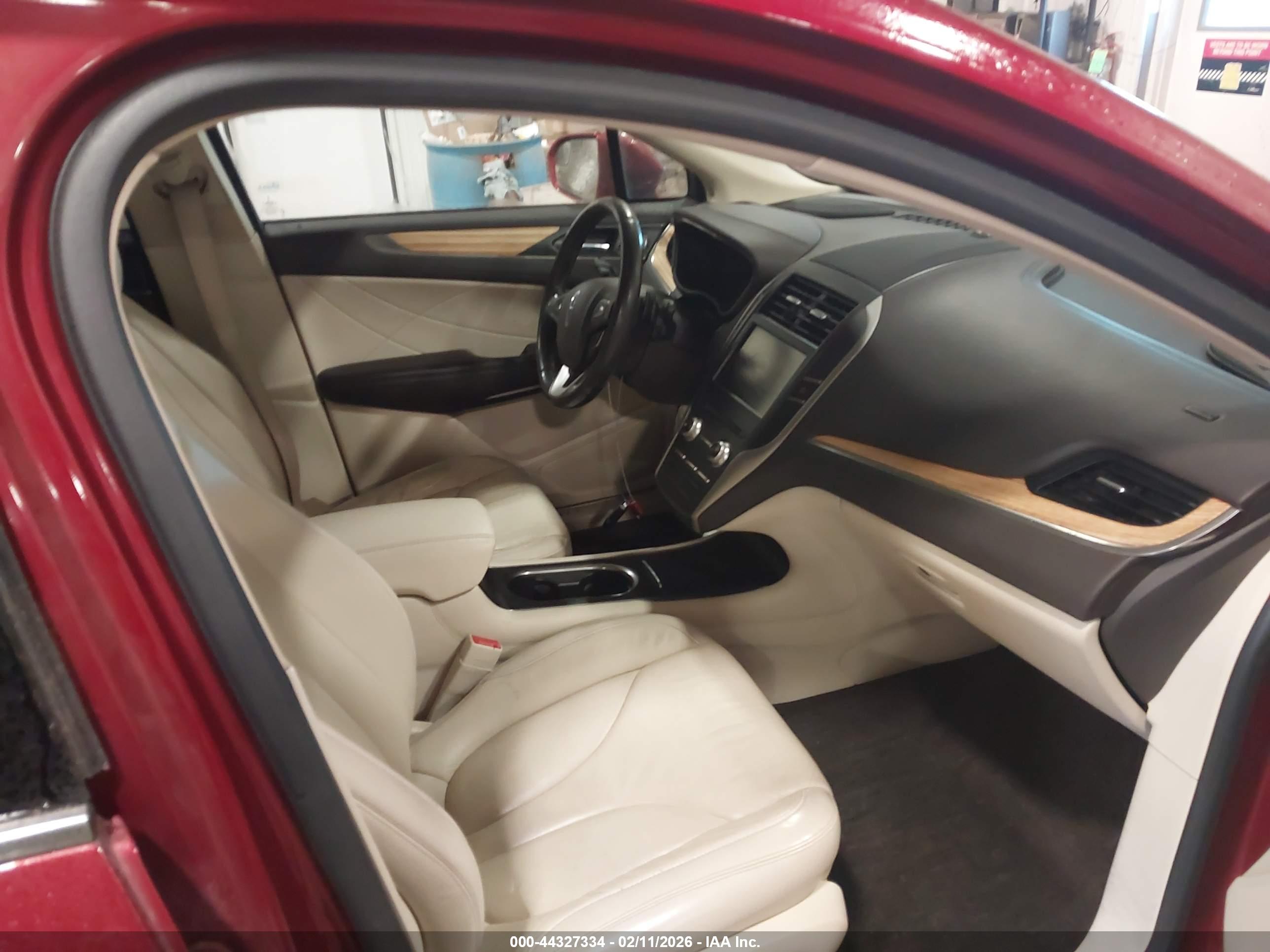 LINCOLN MKC image 5