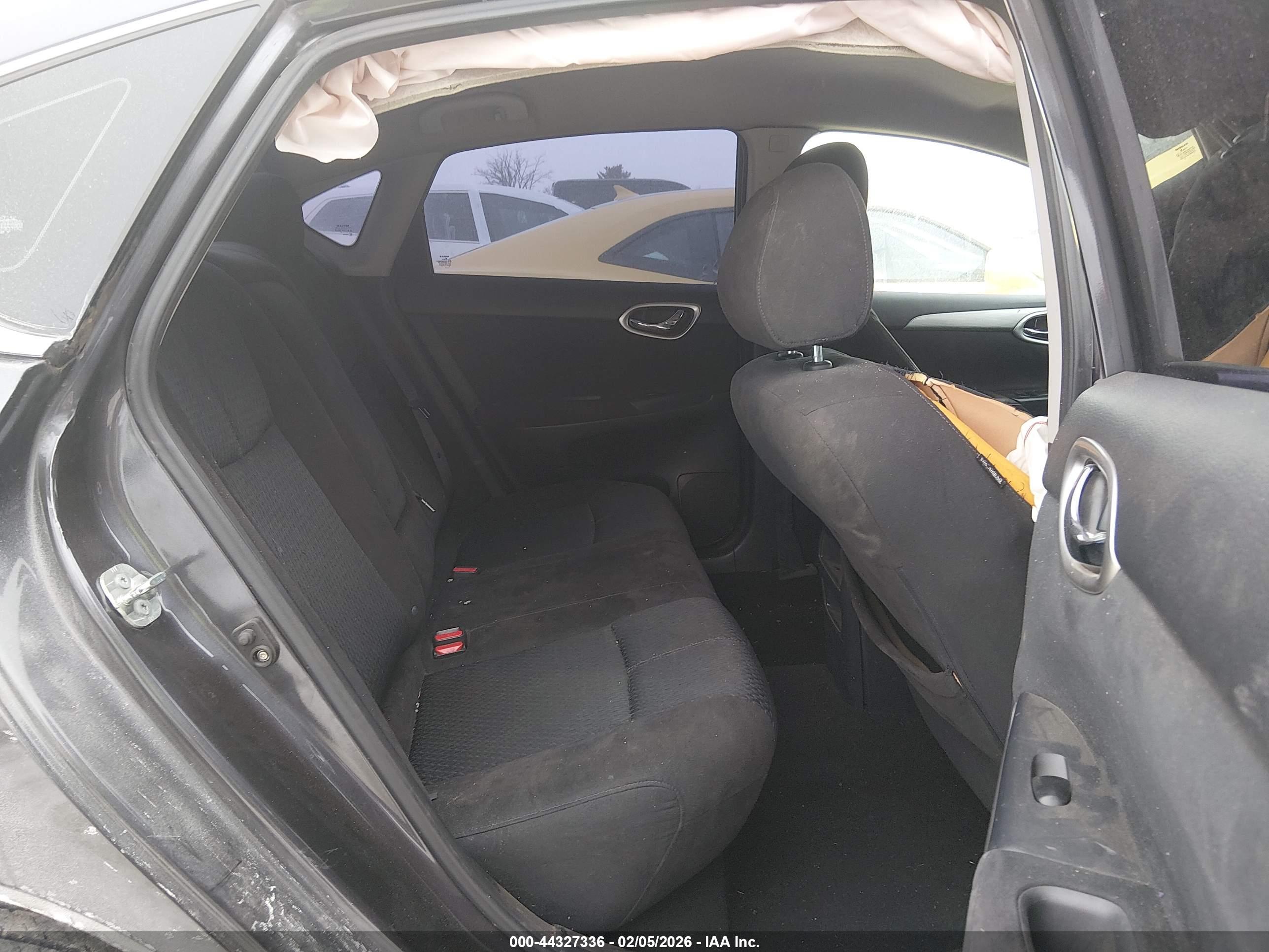 NISSAN SENTRA image 8