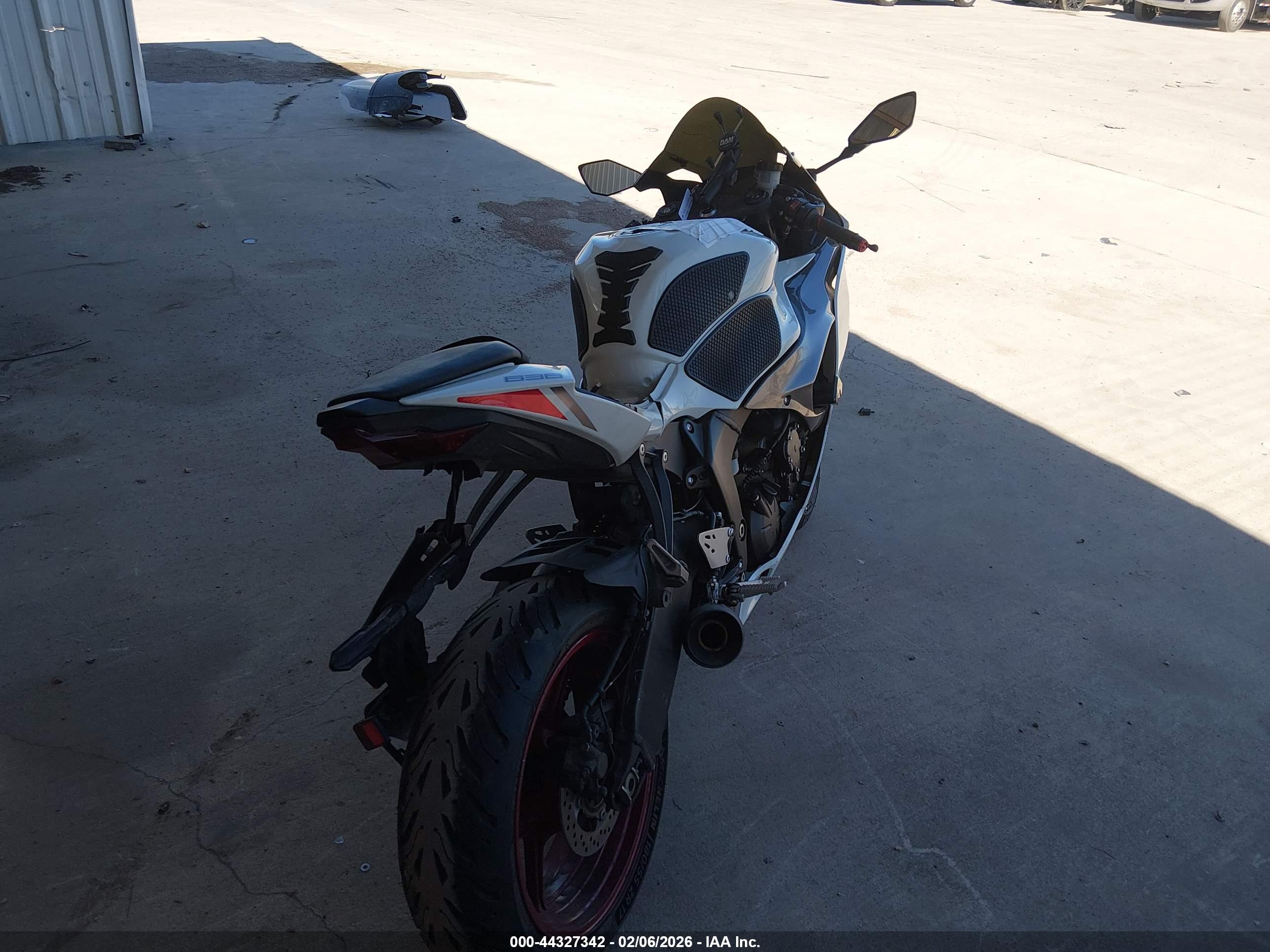 KAWASAKI ZX636 image 4