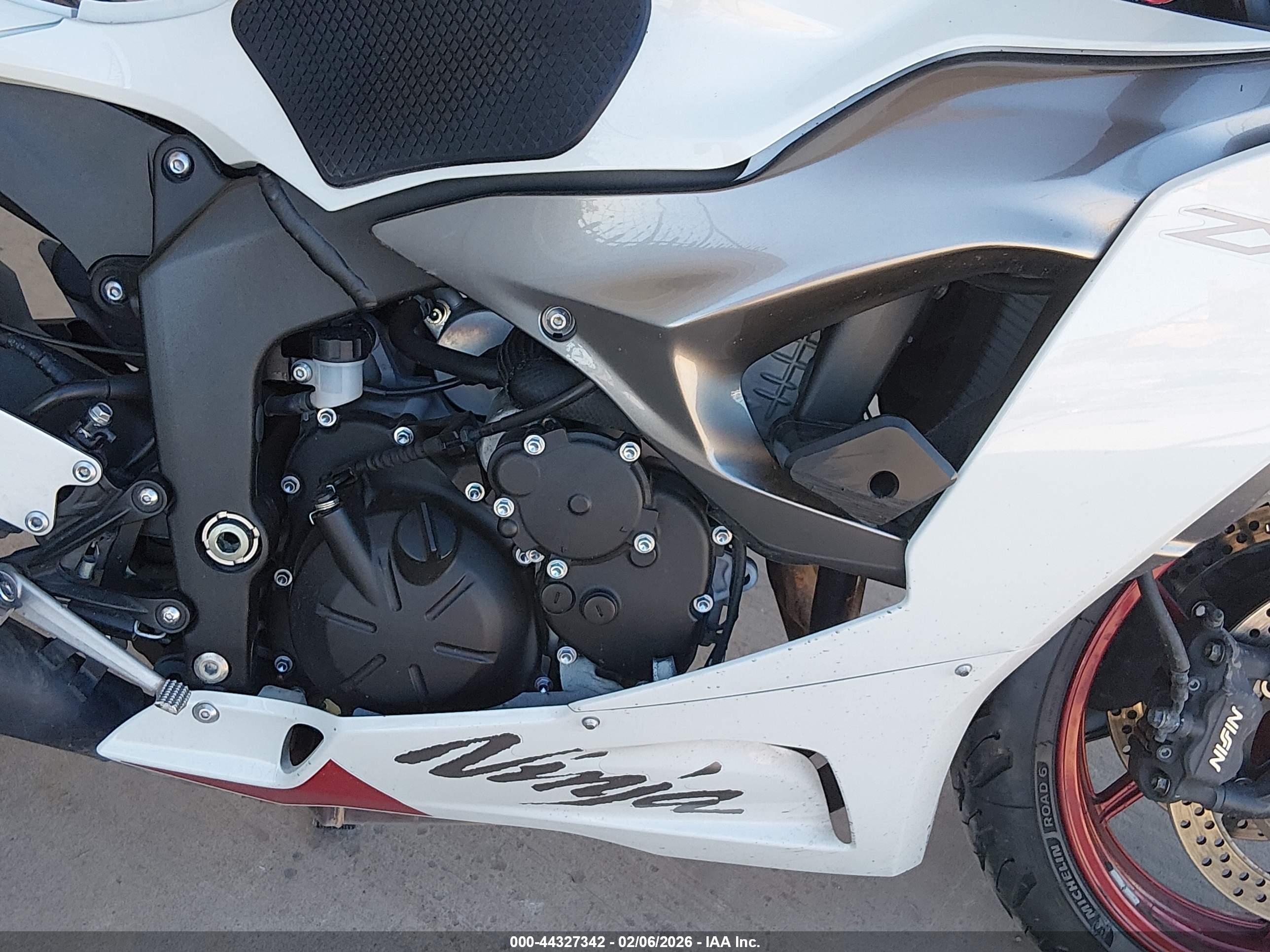 KAWASAKI ZX636 image 8