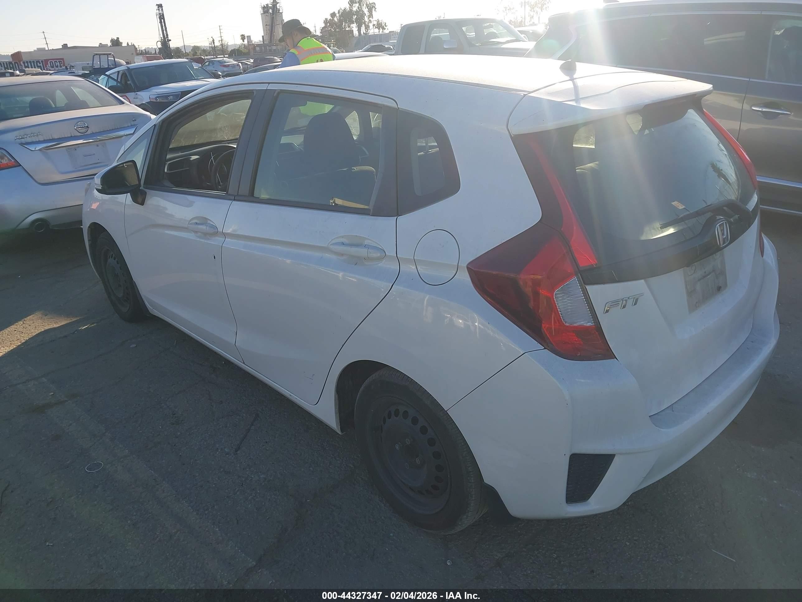 HONDA FIT image 3