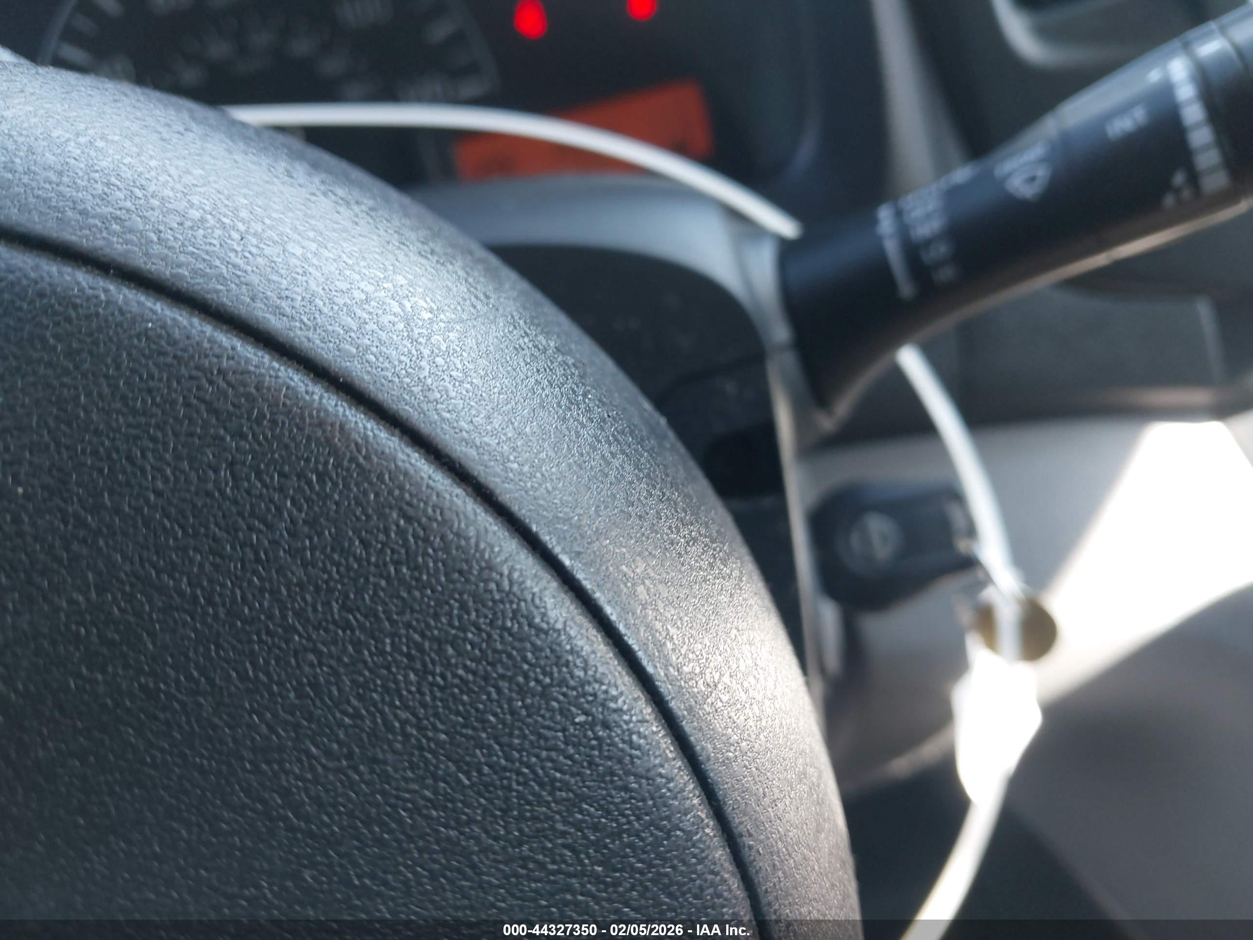 NISSAN NV200 image 11