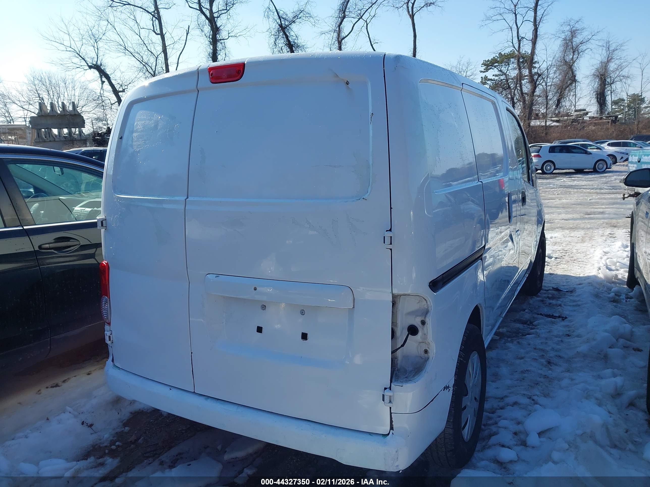 NISSAN NV200 image 4