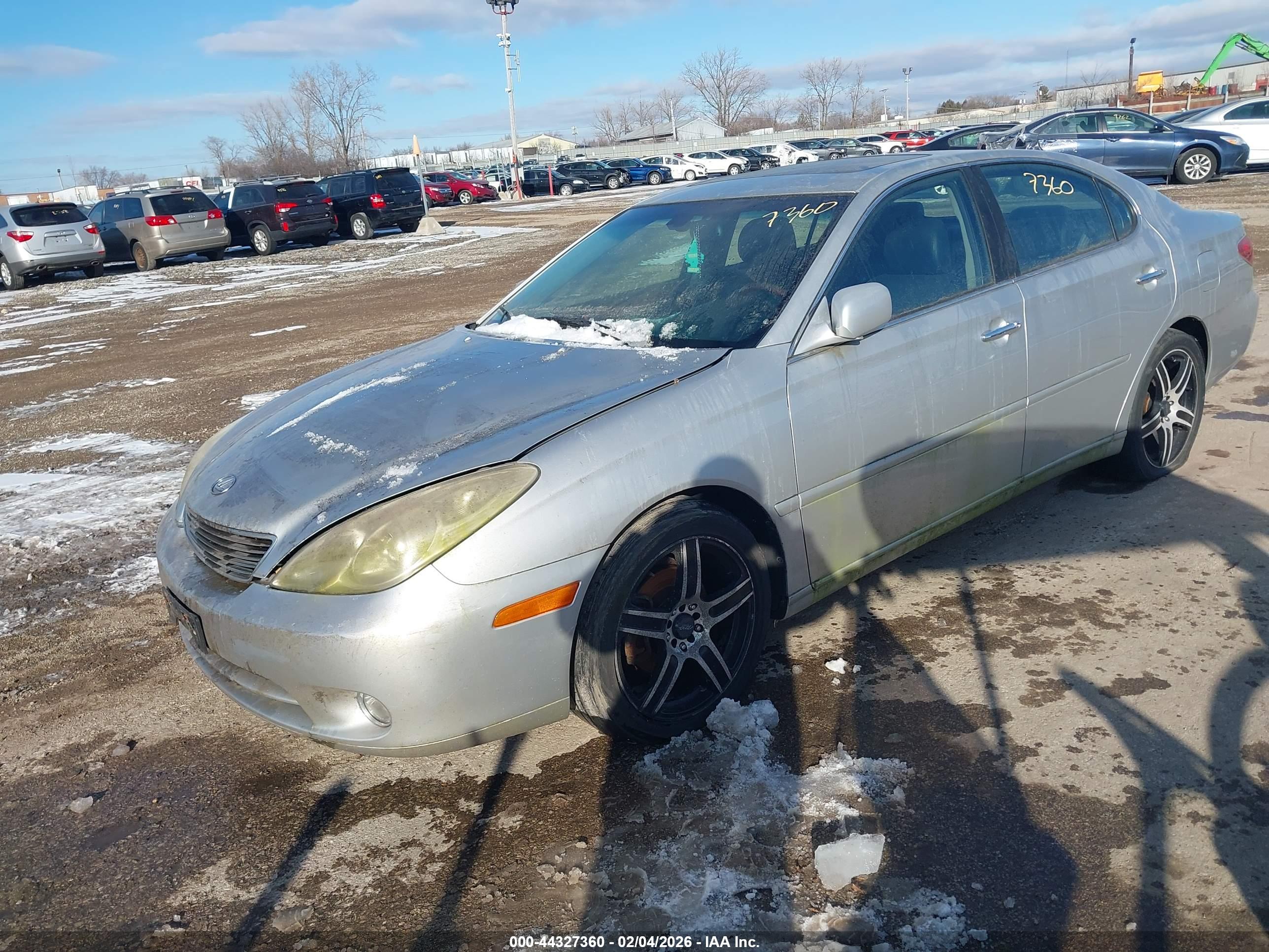 LEXUS ES image 2
