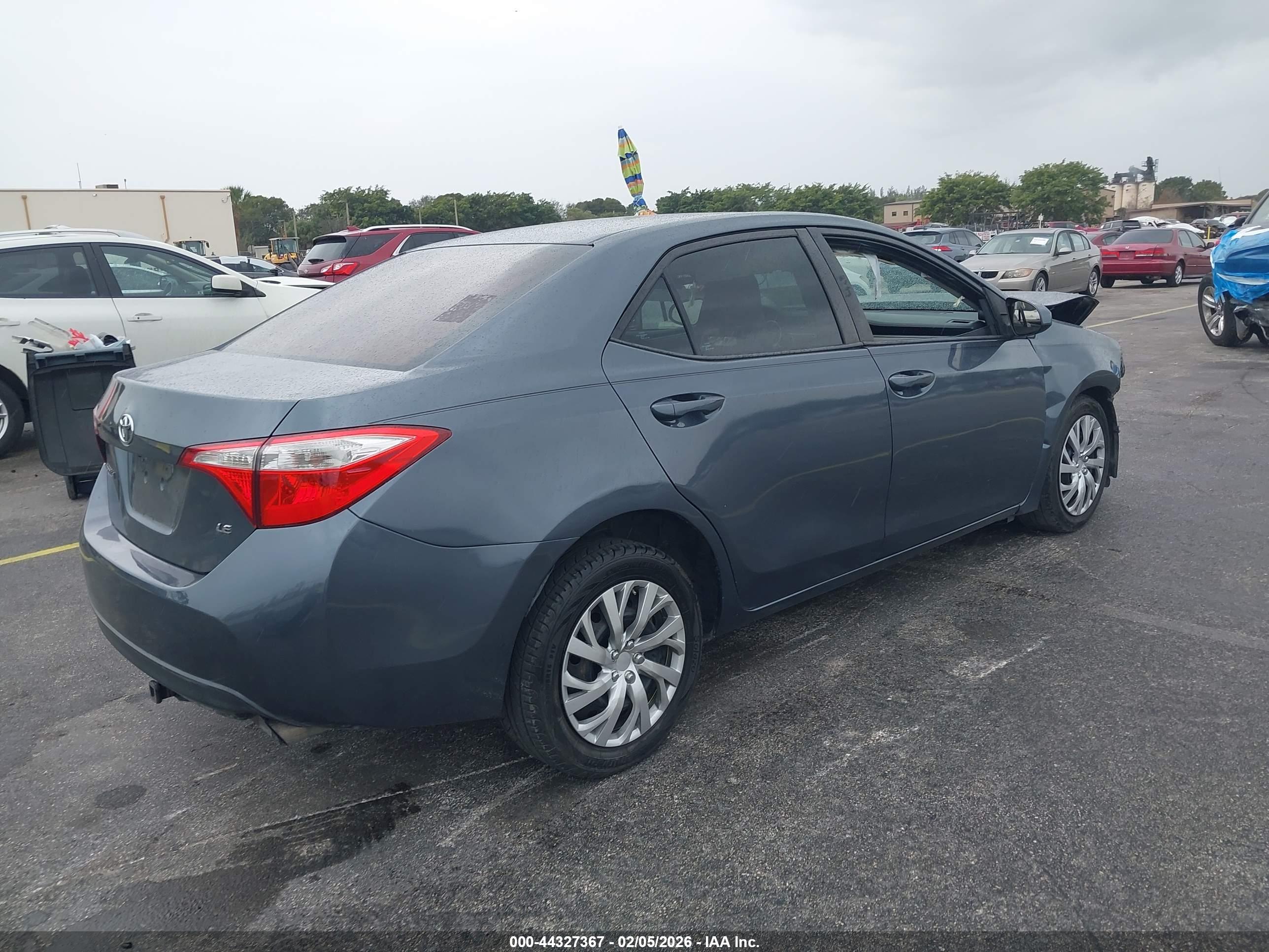 TOYOTA COROLLA image 4