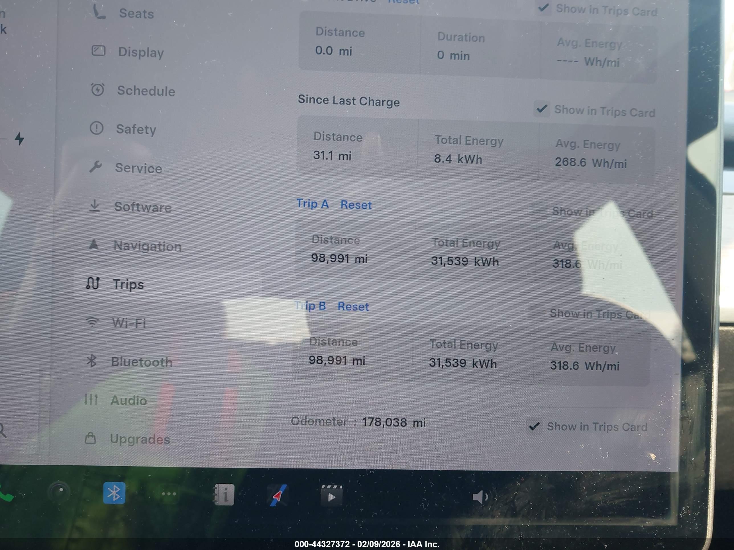TESLA MODEL image 7