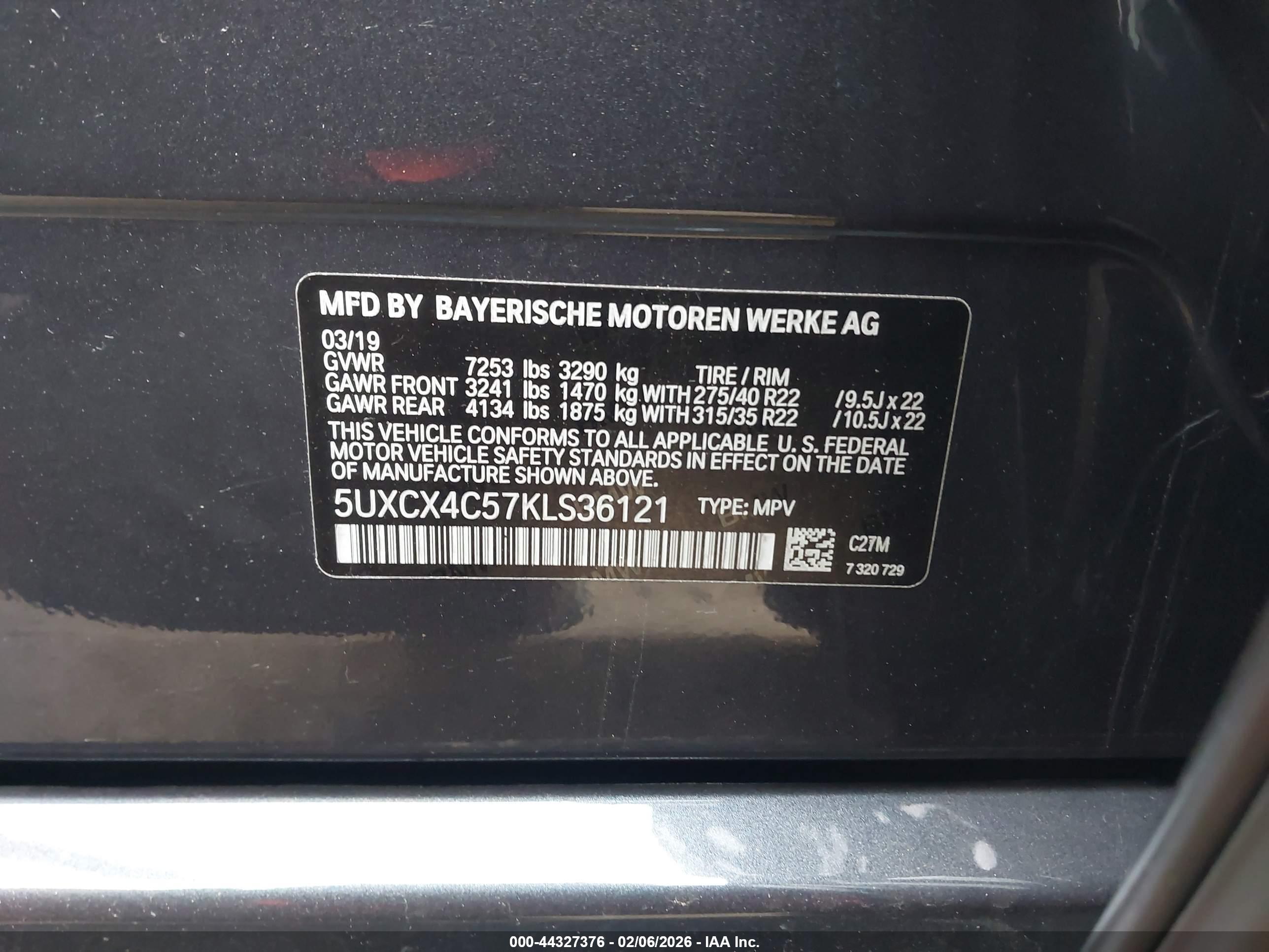 BMW X7 image 9