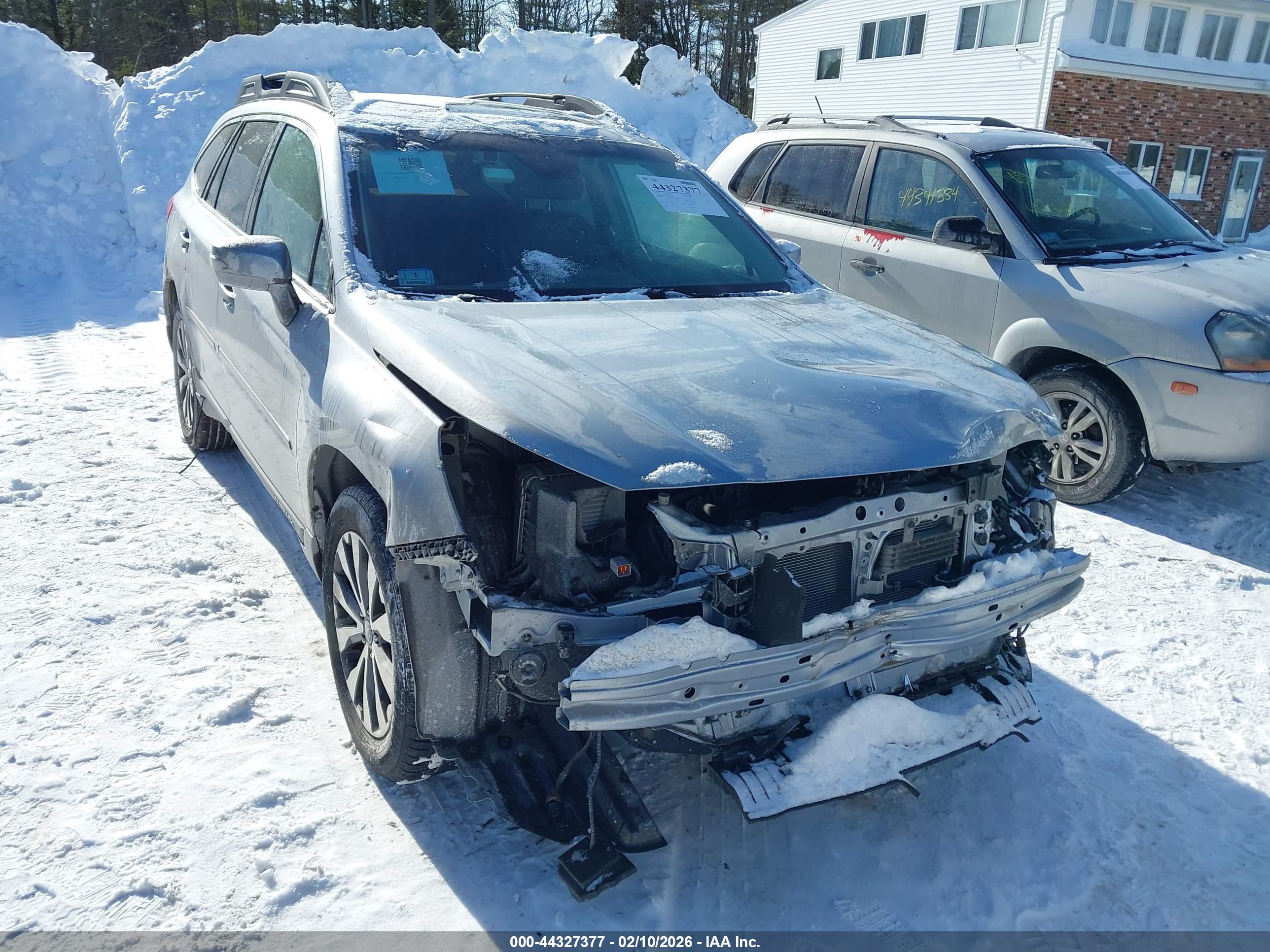 SUBARU OUTBACK image 6