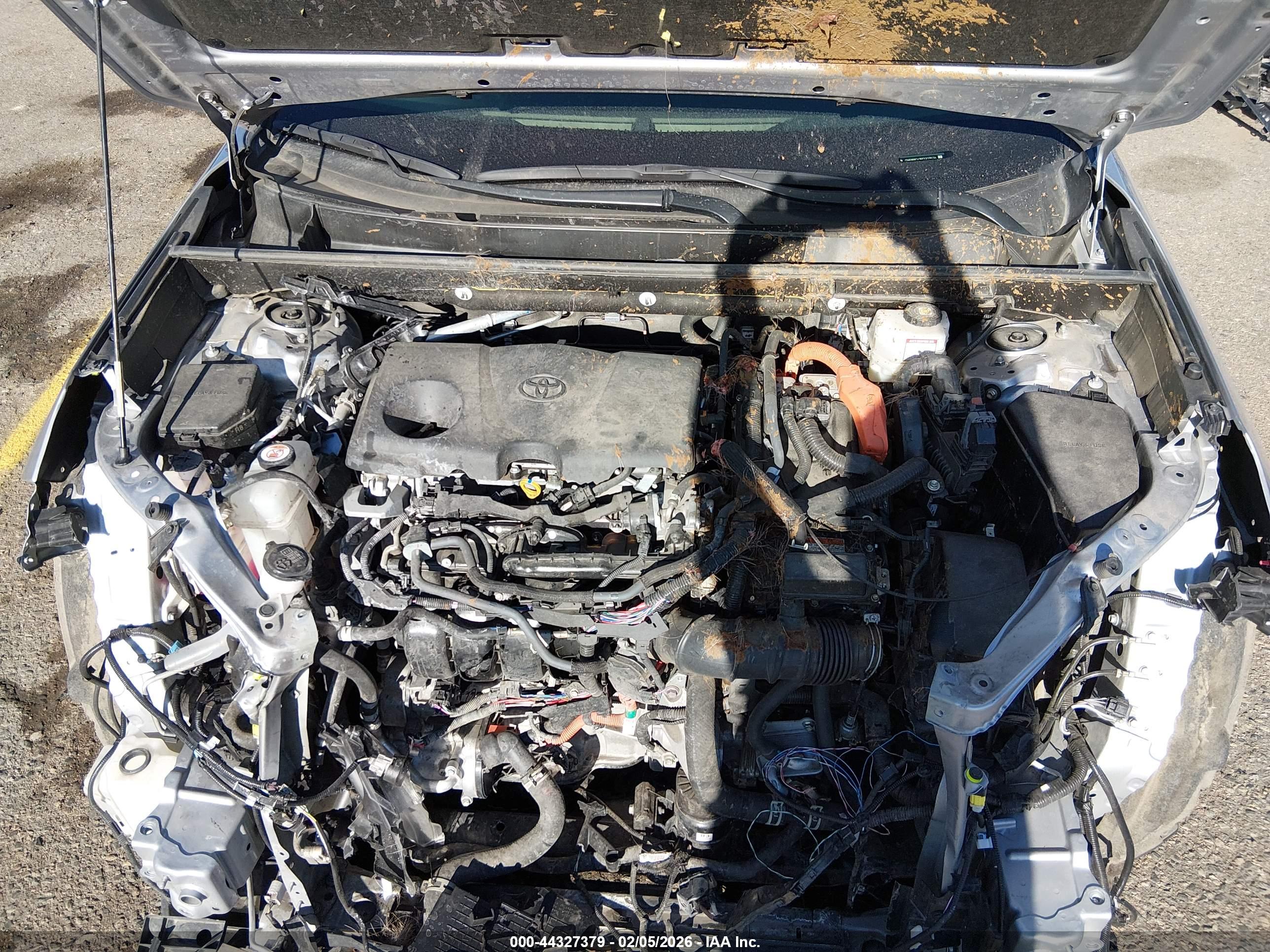 TOYOTA RAV4 image 10