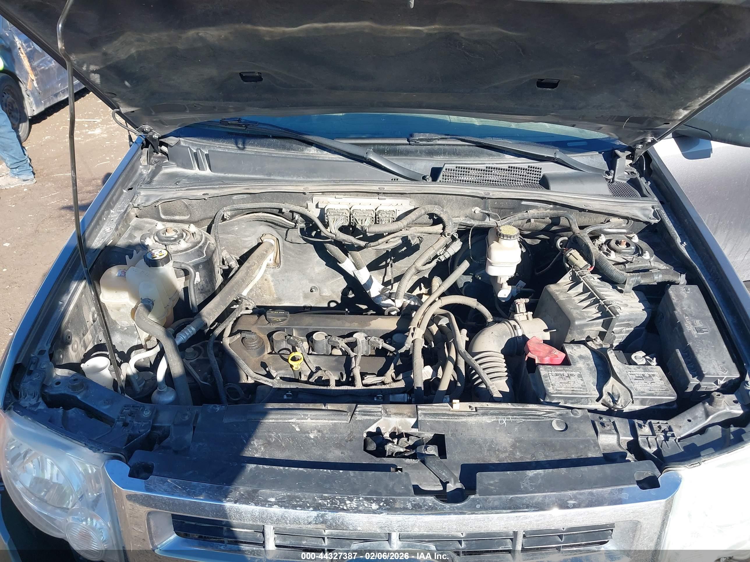 FORD ESCAPE image 10