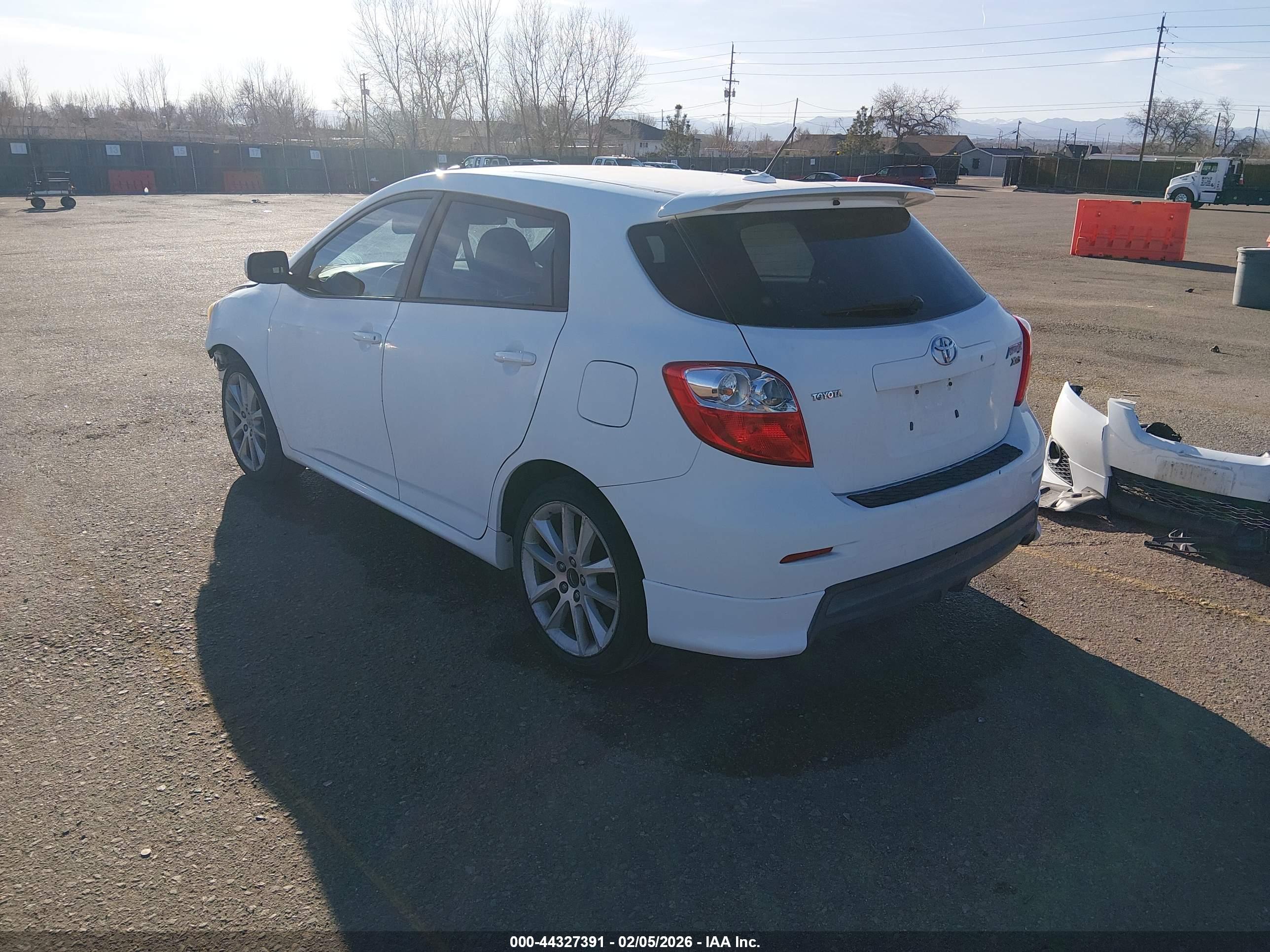 TOYOTA MATRIX image 3