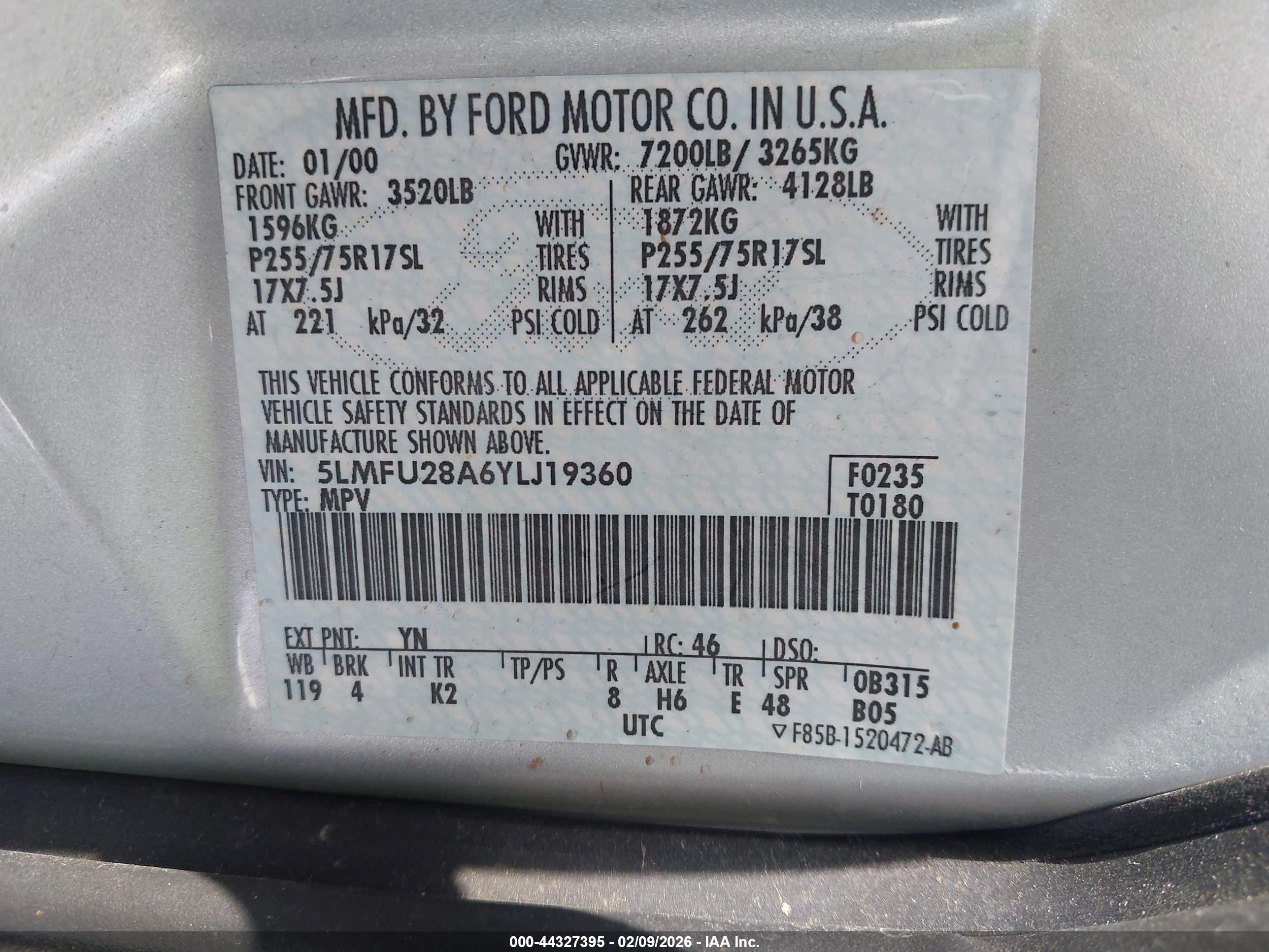 LINCOLN NAVIGATOR image 9
