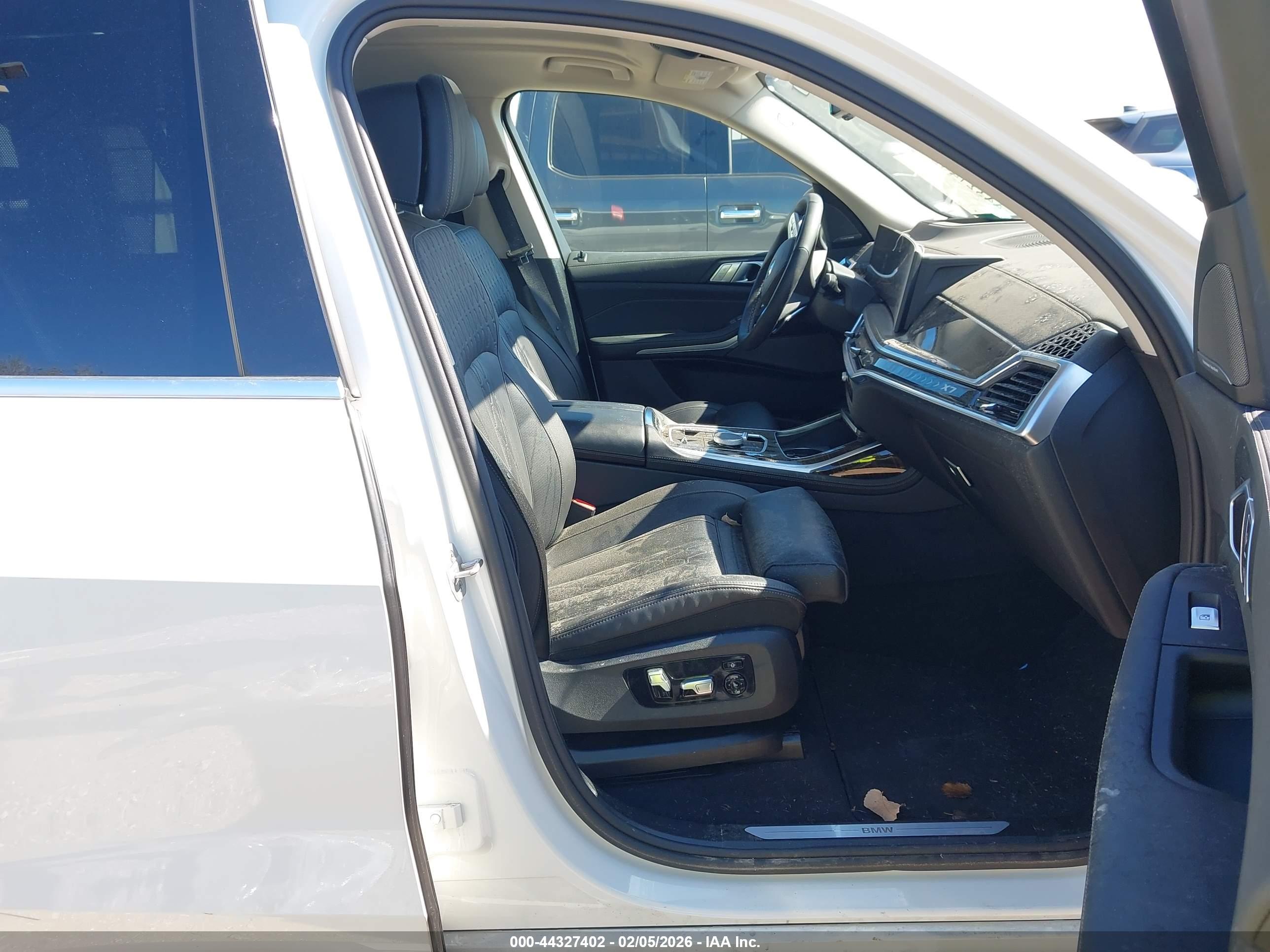 BMW X7 image 5