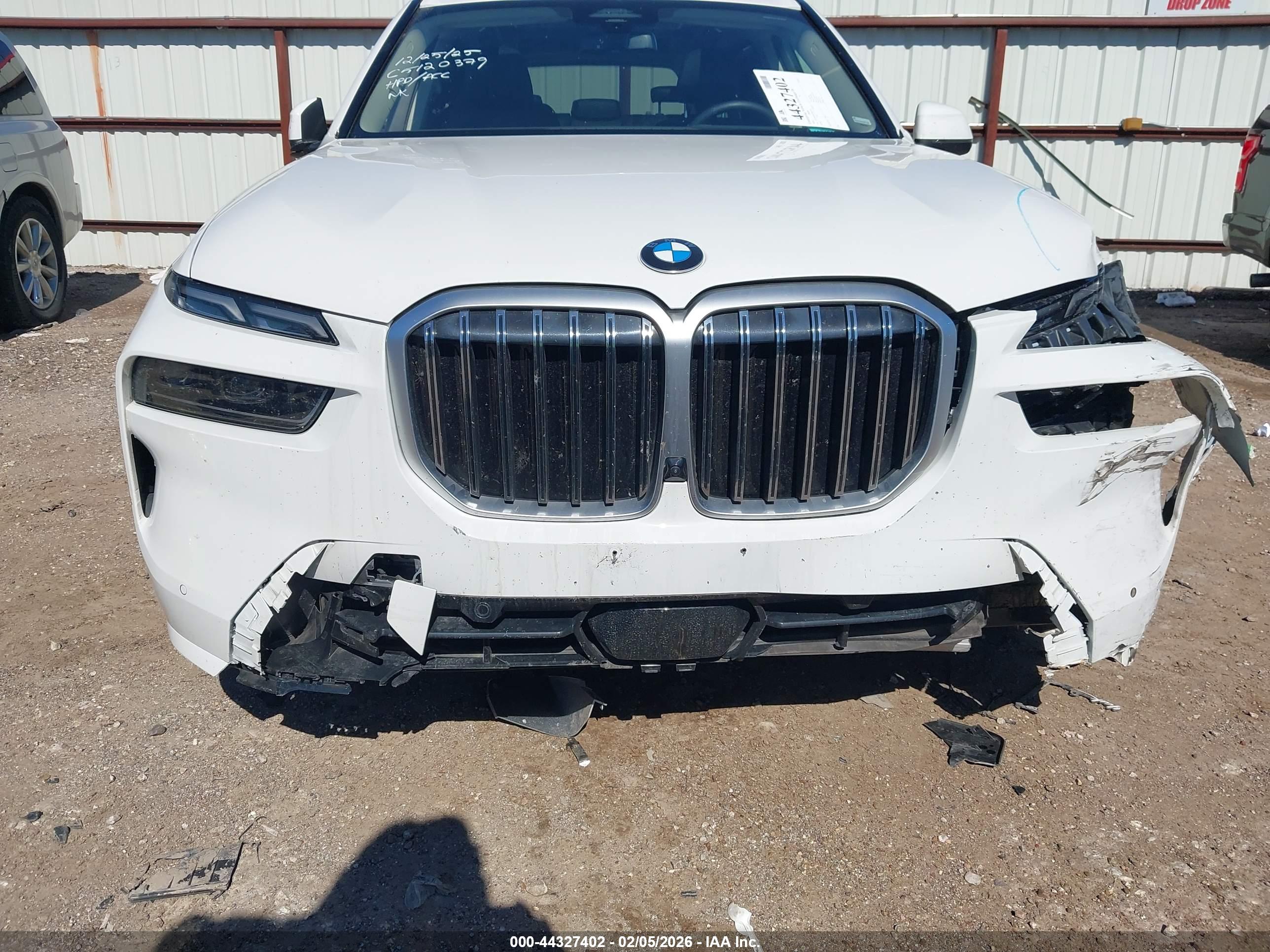 BMW X7 image 6