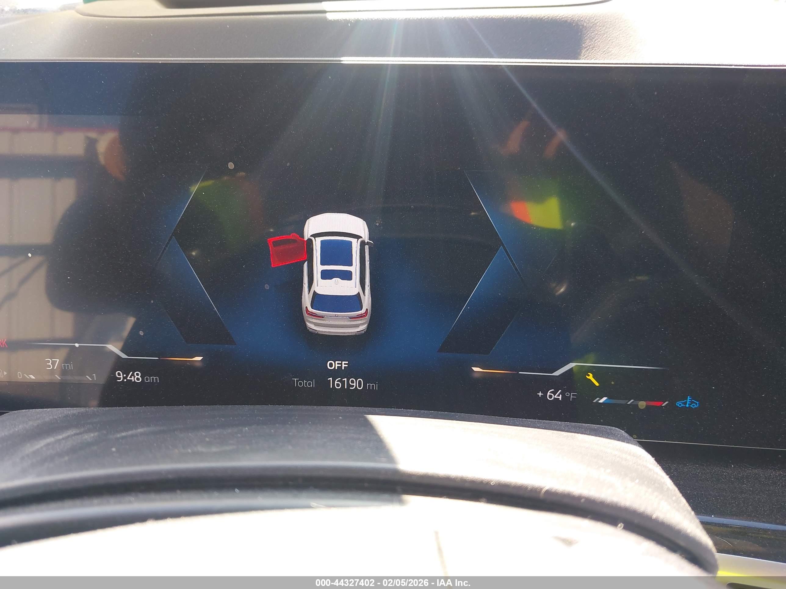 BMW X7 image 7