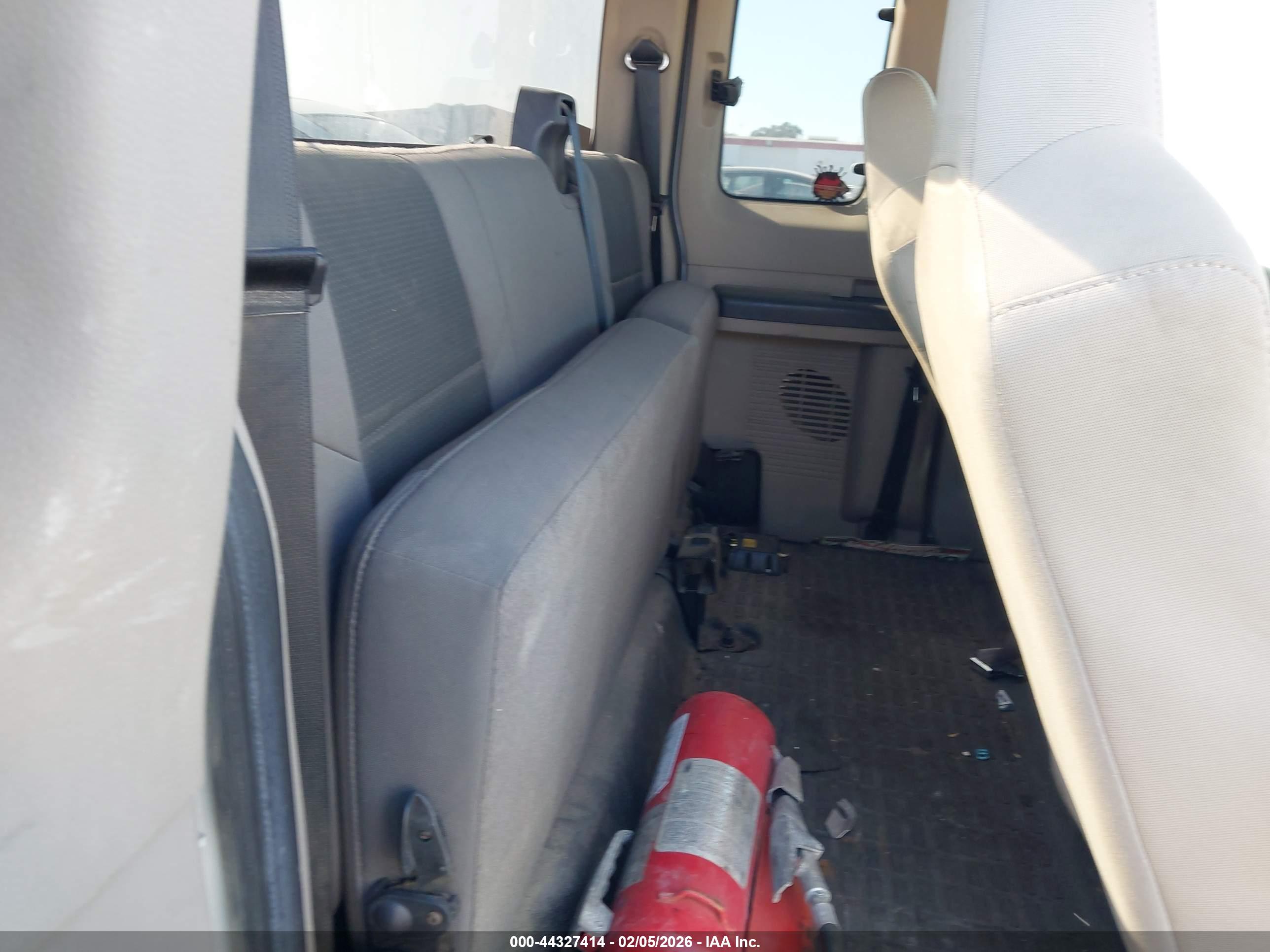 FORD F-250 image 8