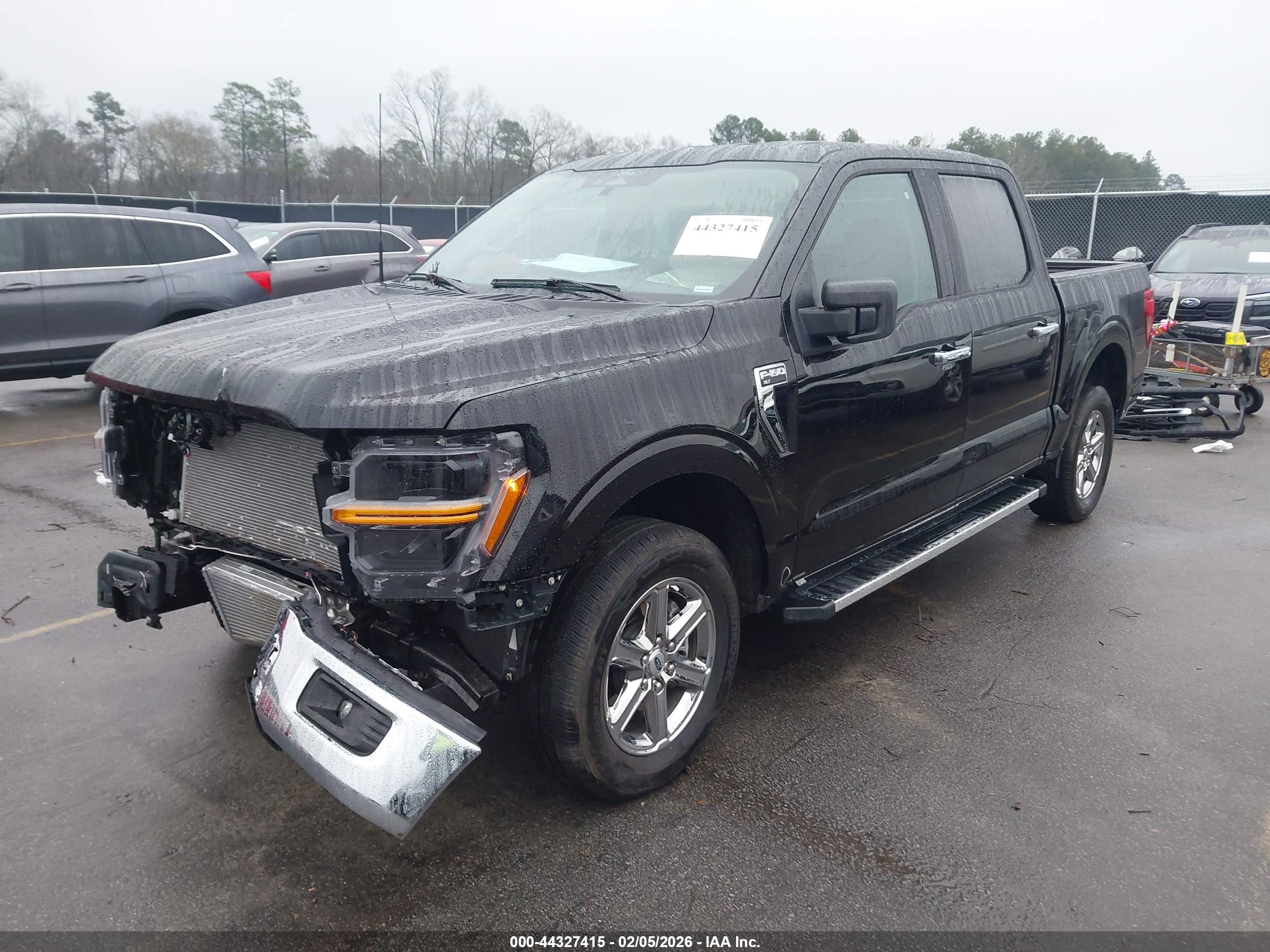 FORD F-150 image 2