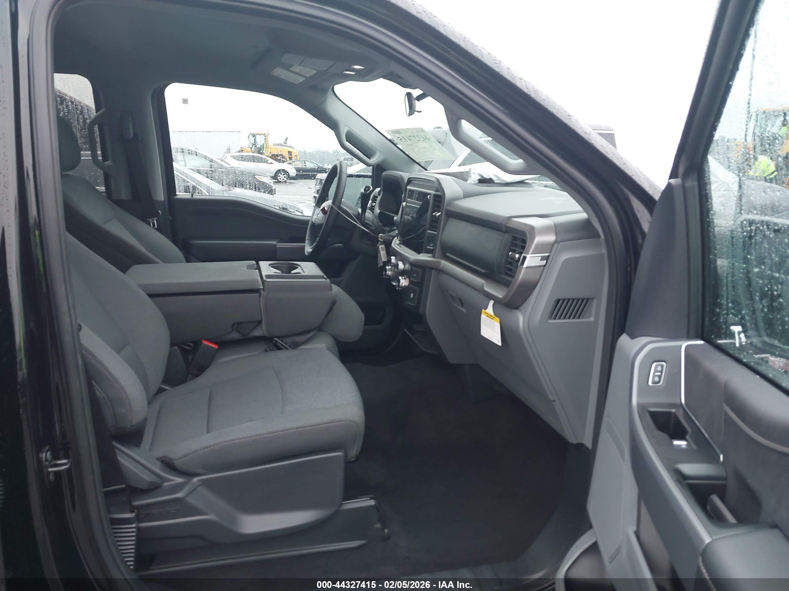 FORD F-150 image 5