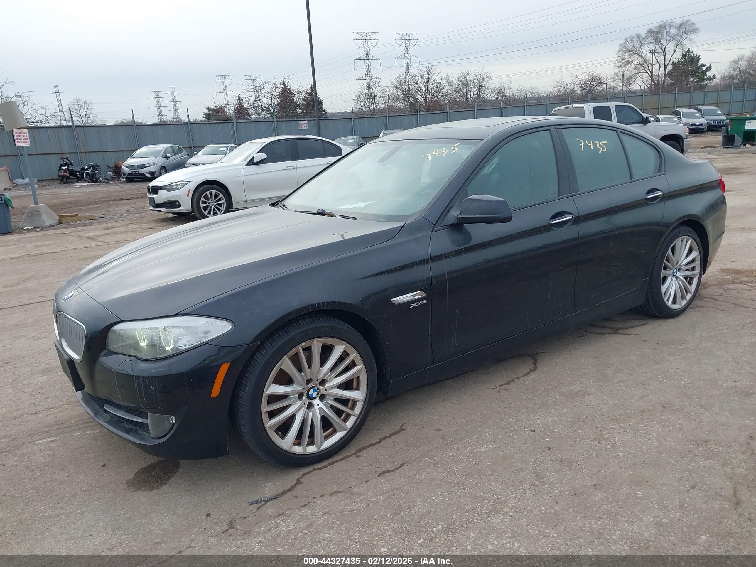 BMW 550I image 2