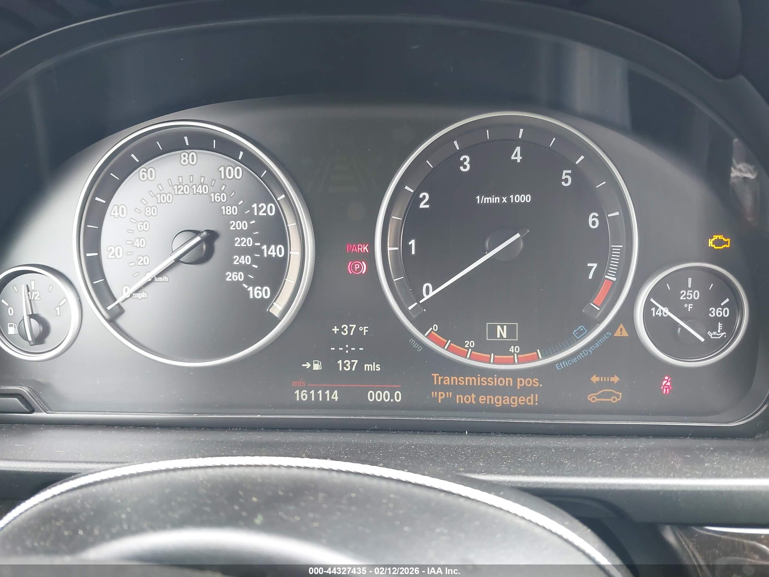 BMW 550I image 7