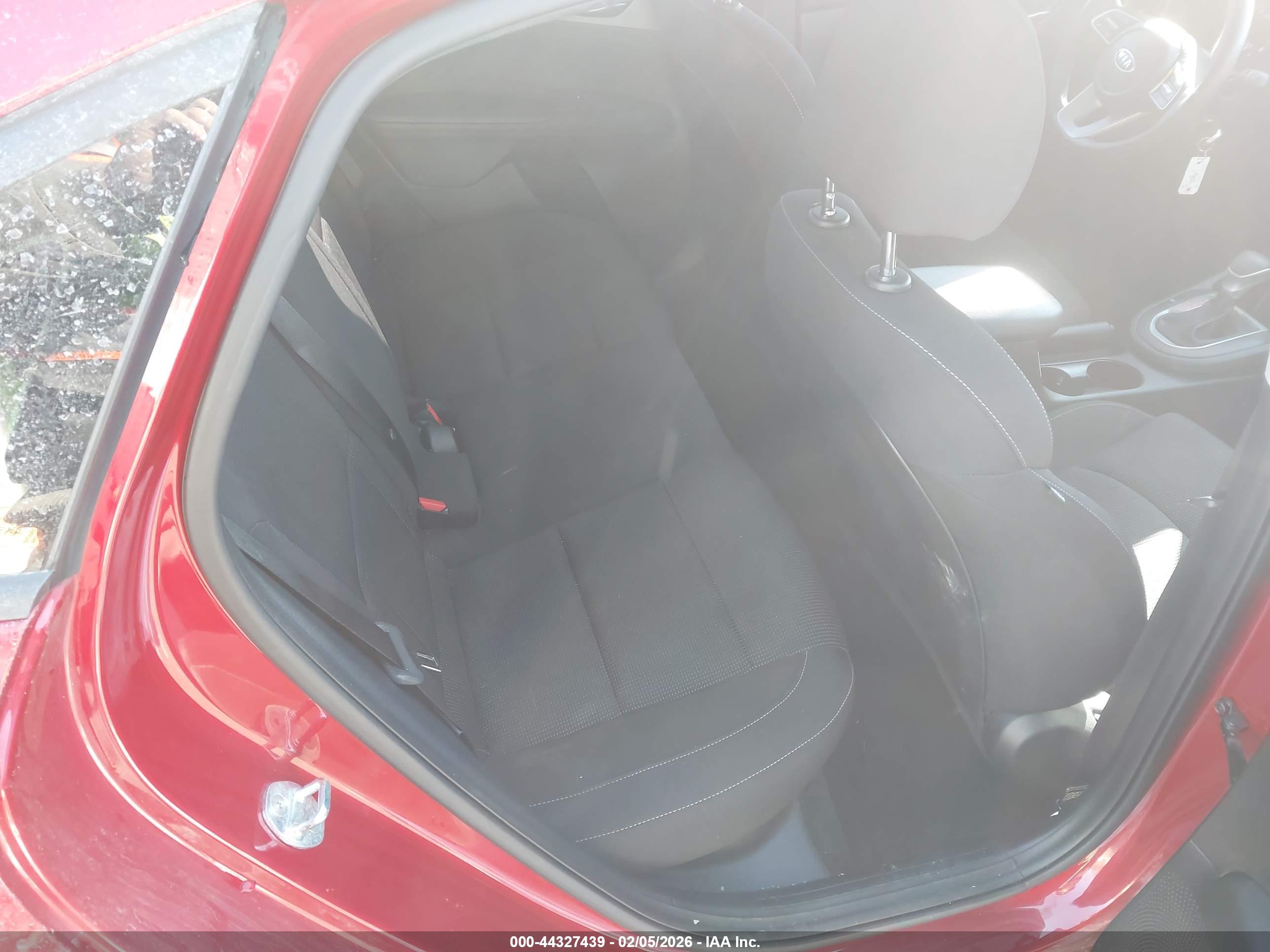 KIA FORTE image 8